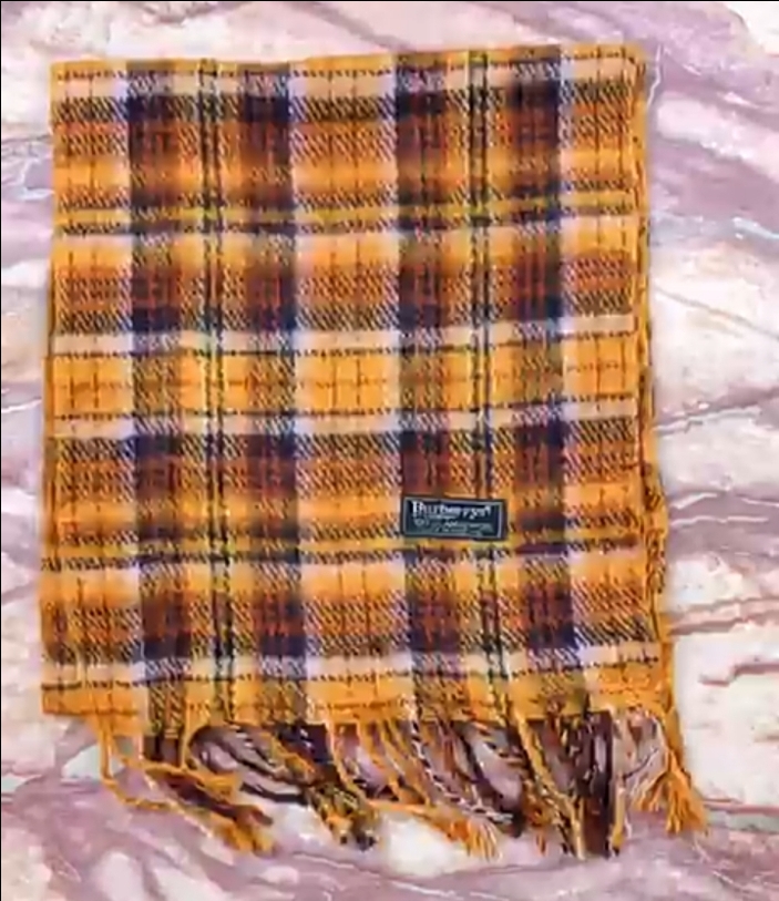 Premium Burberry scarves 🔥