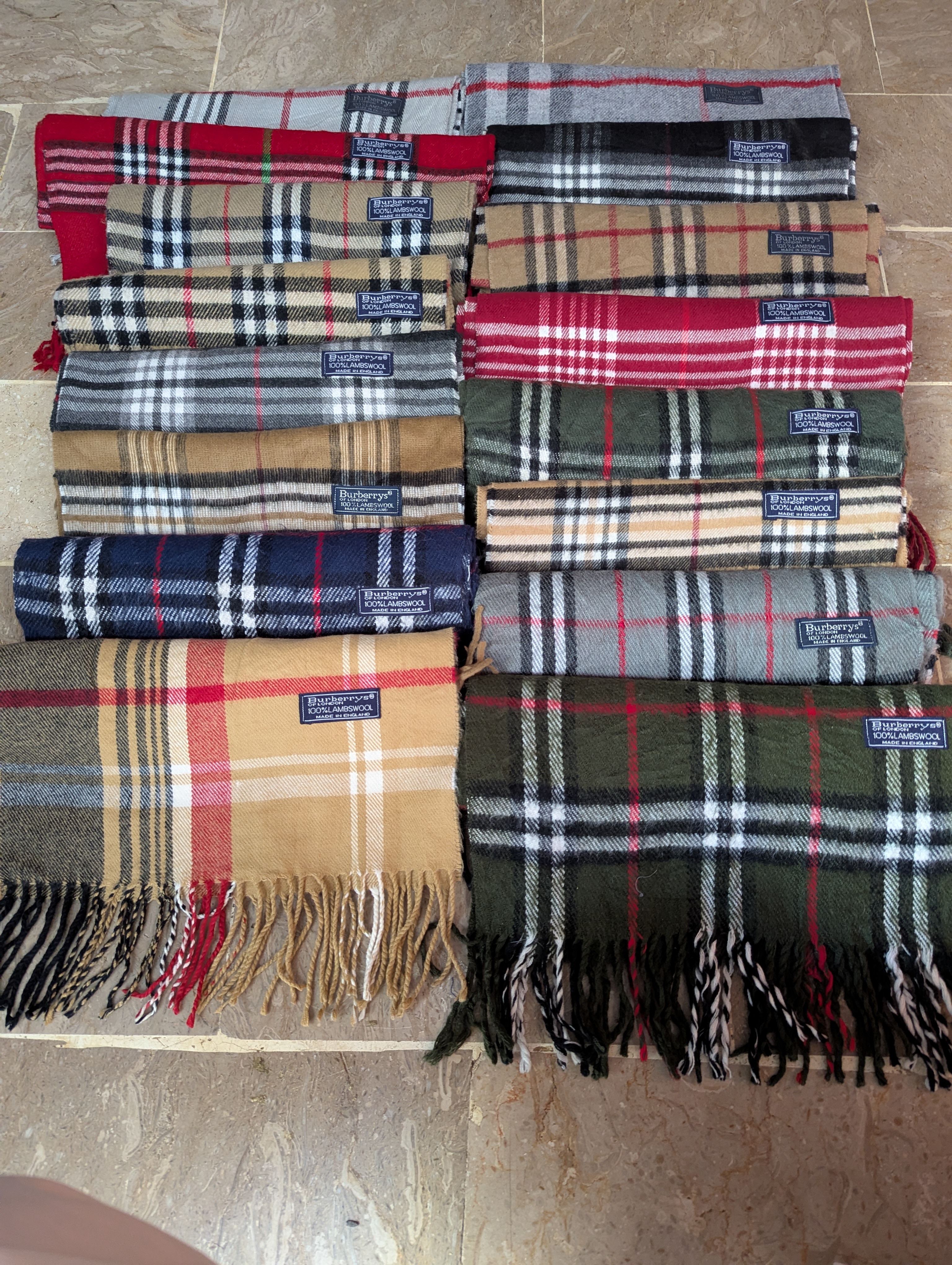 Burberry scarve