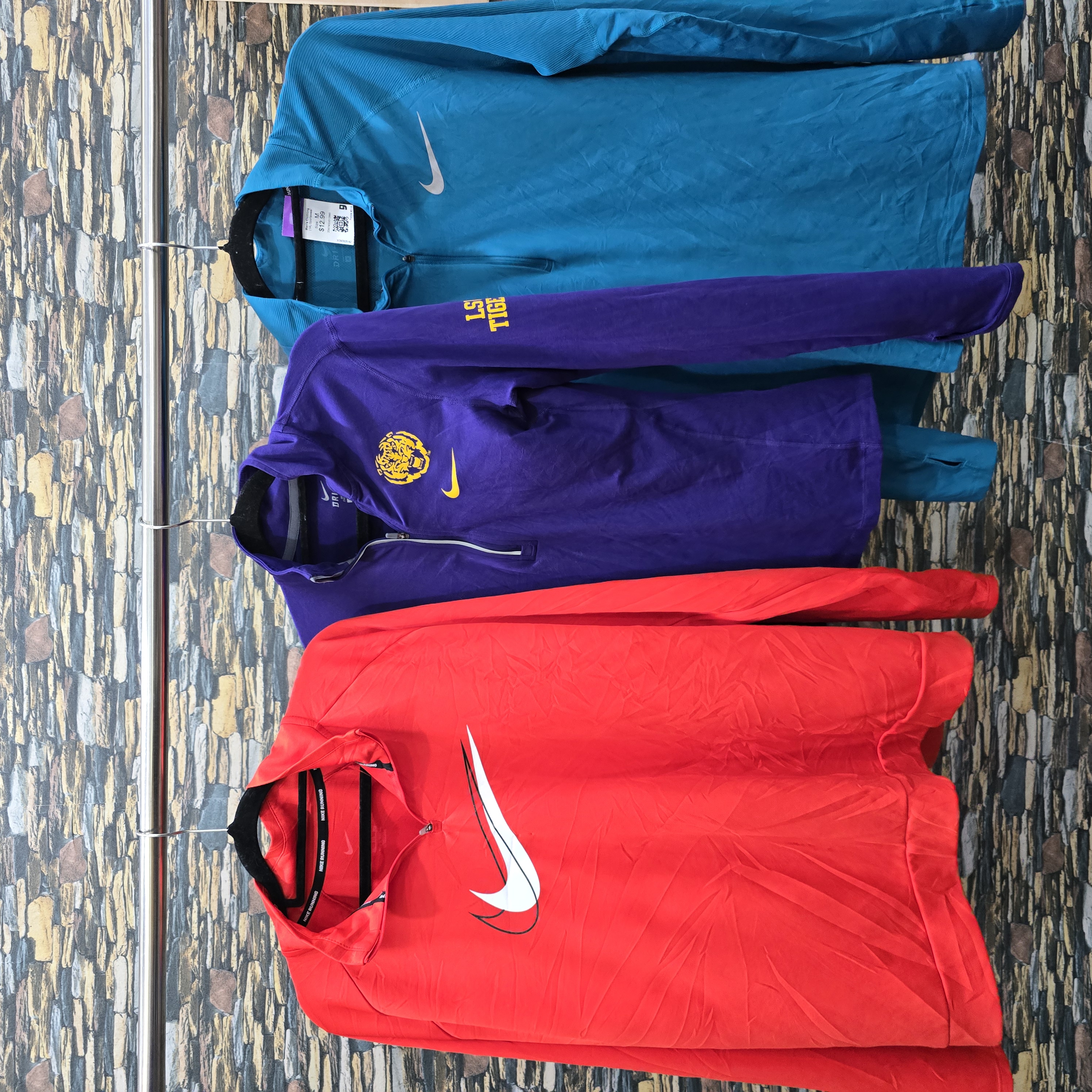 AV-0217 Nike Track Tops