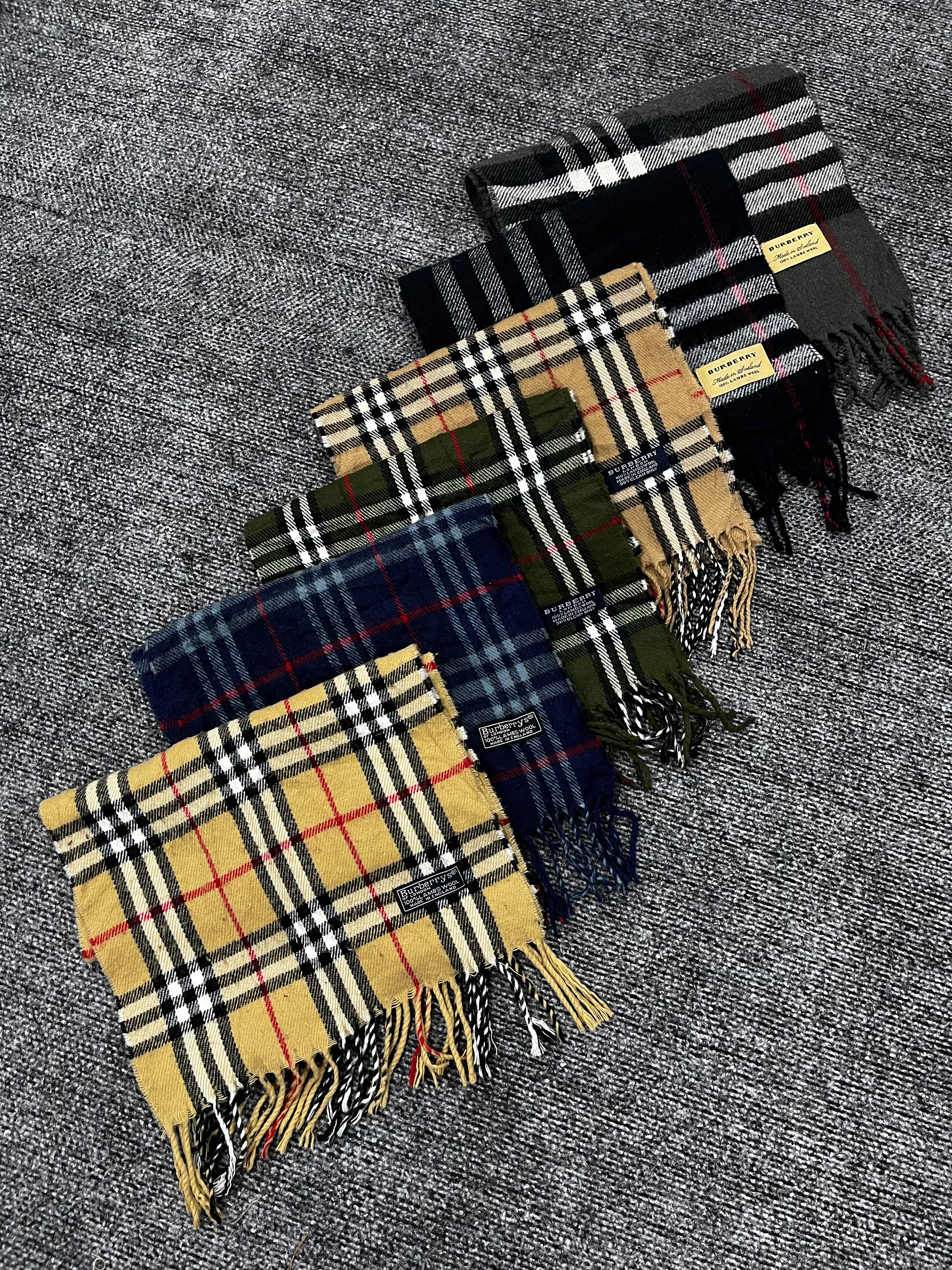 Écharpes Burberry 🧣 - Nova checks