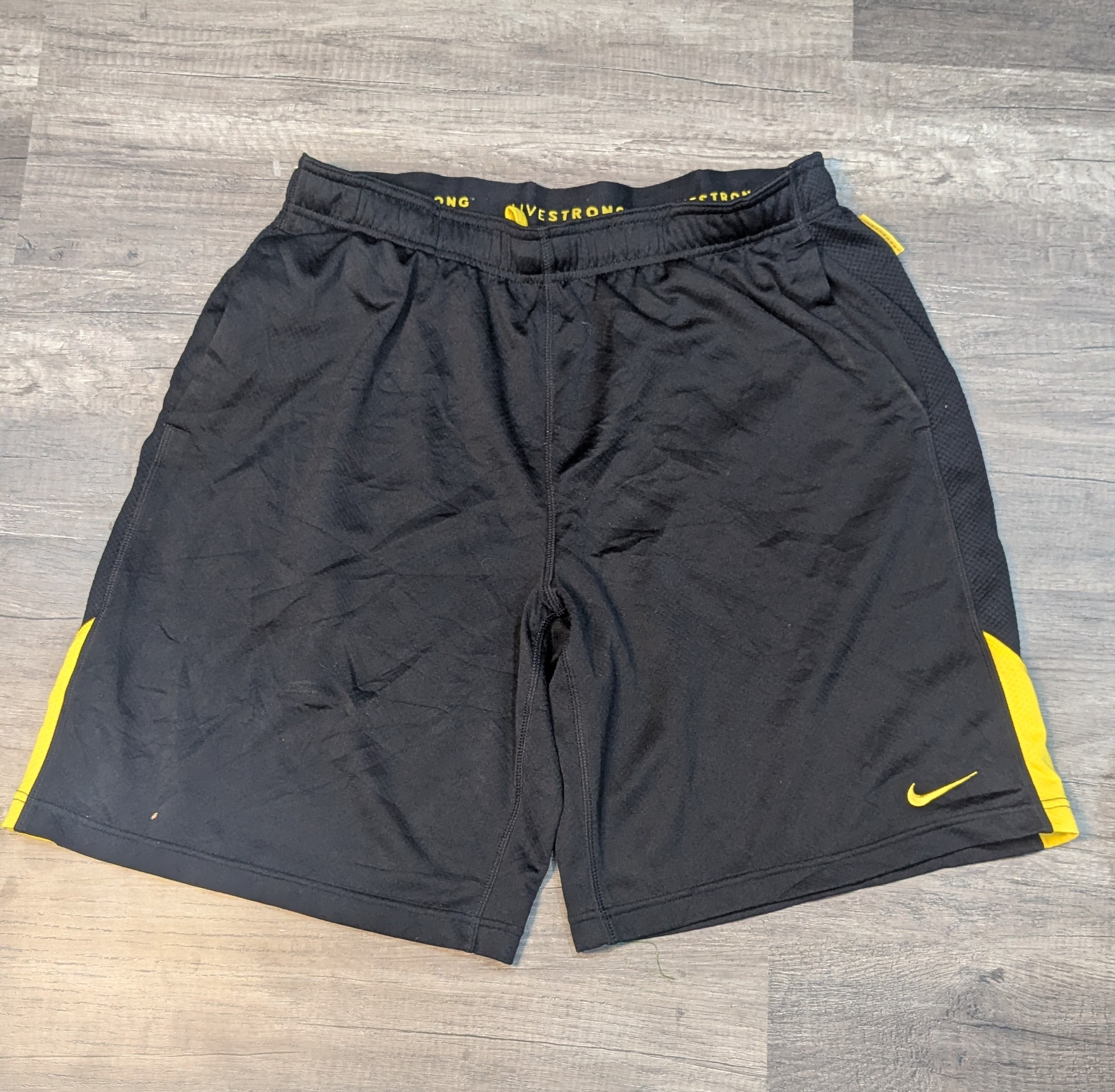 684 - ヴィンテージスタイル ミックス ブランド ショーツ