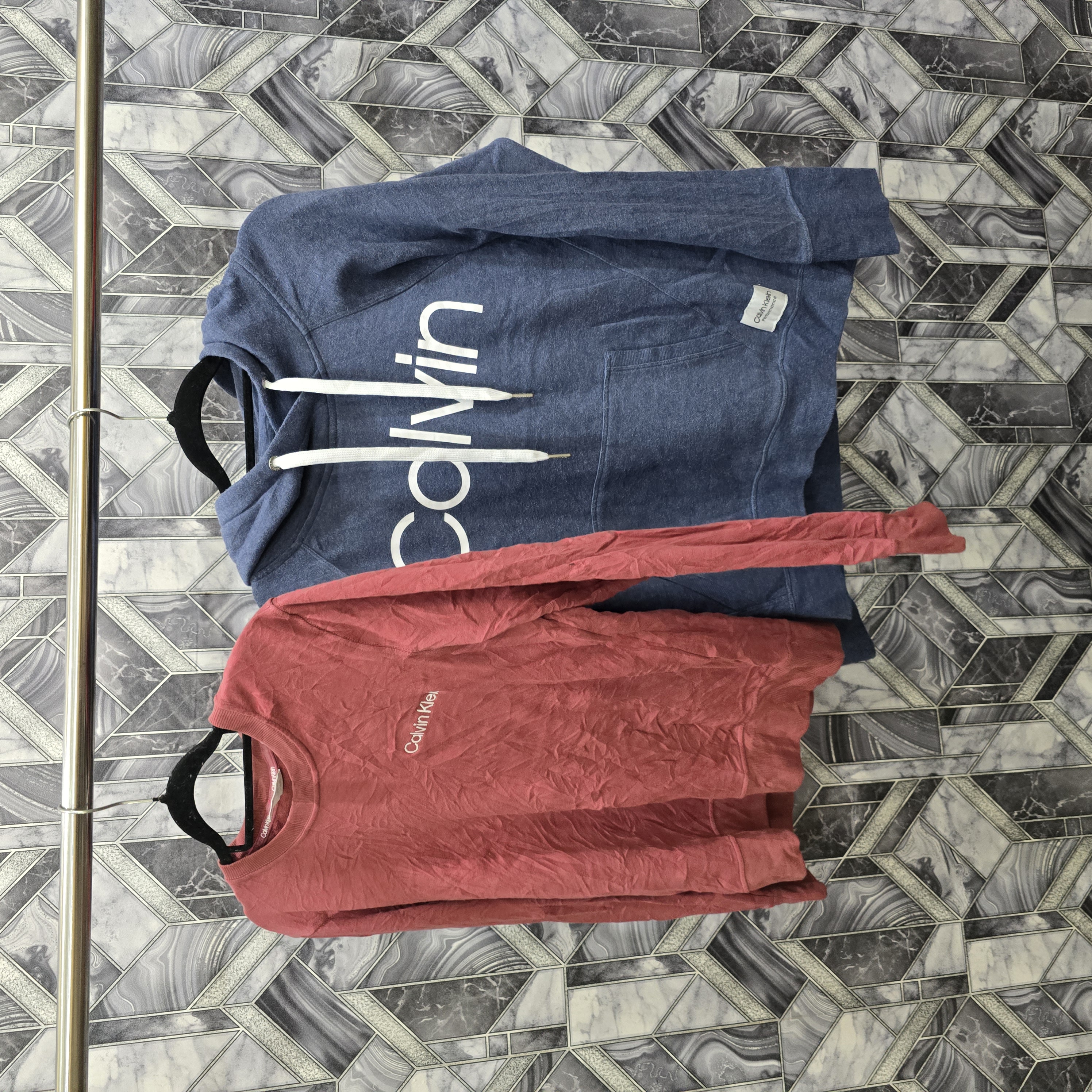 AV-0232 Calvin Klein SweatShirts