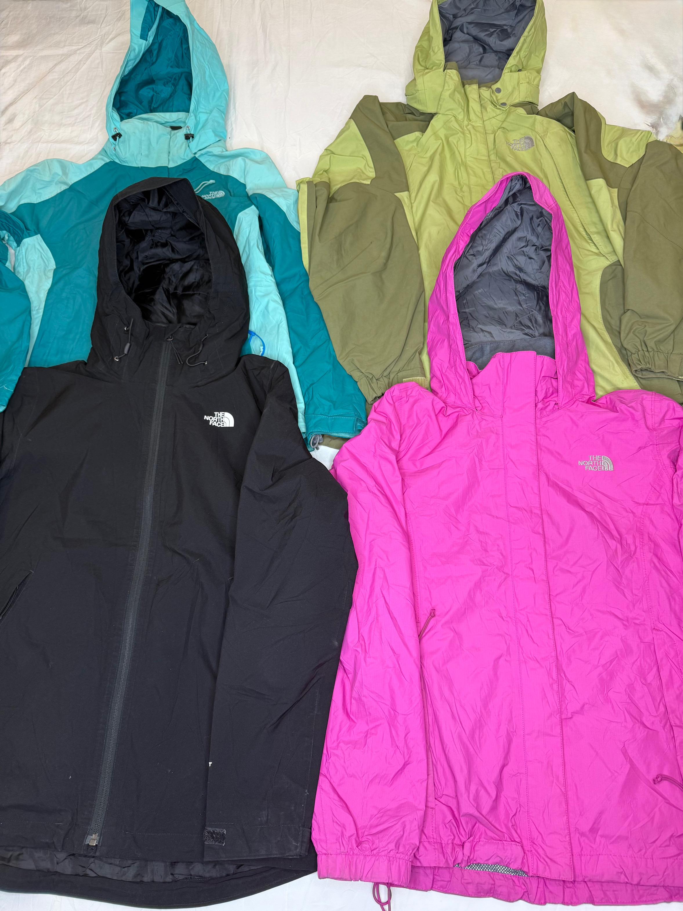 The North Face Windbreakers | V-T132
