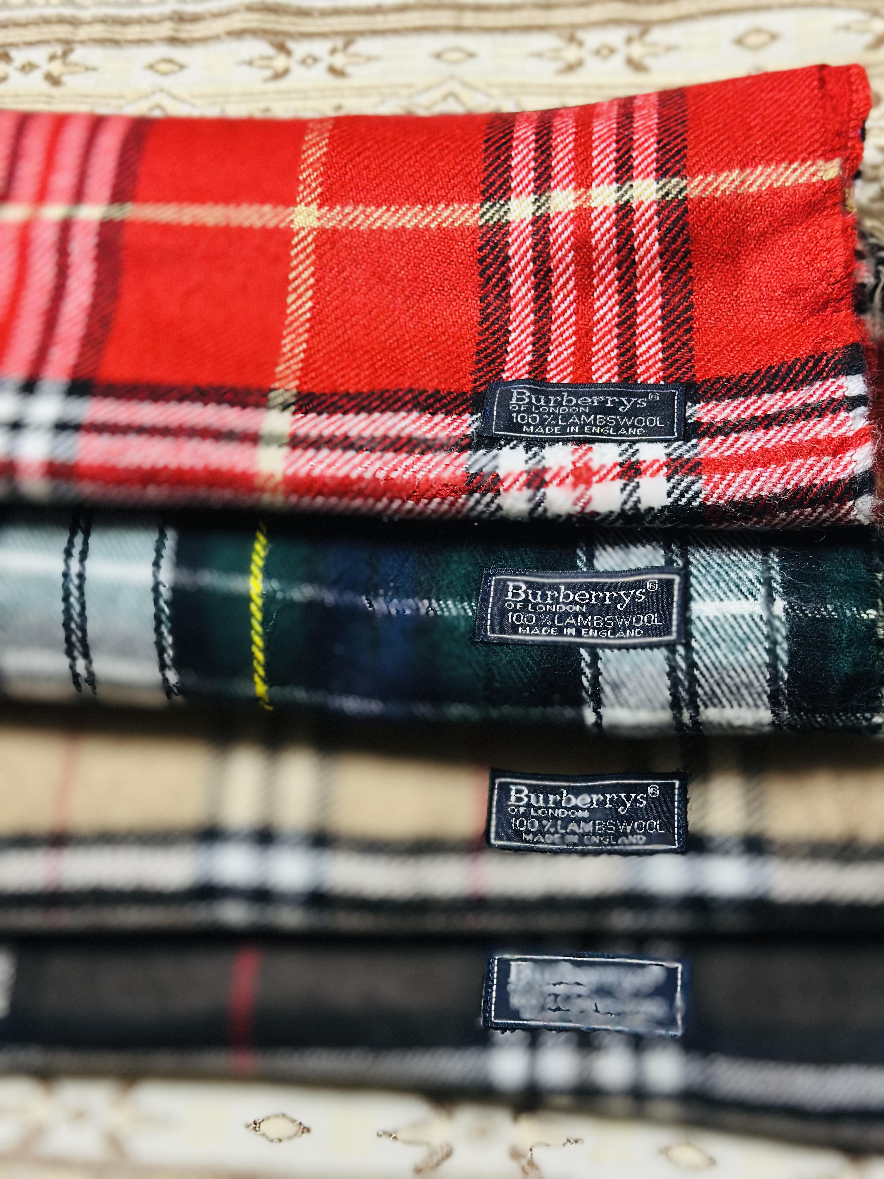 Burberry scarve