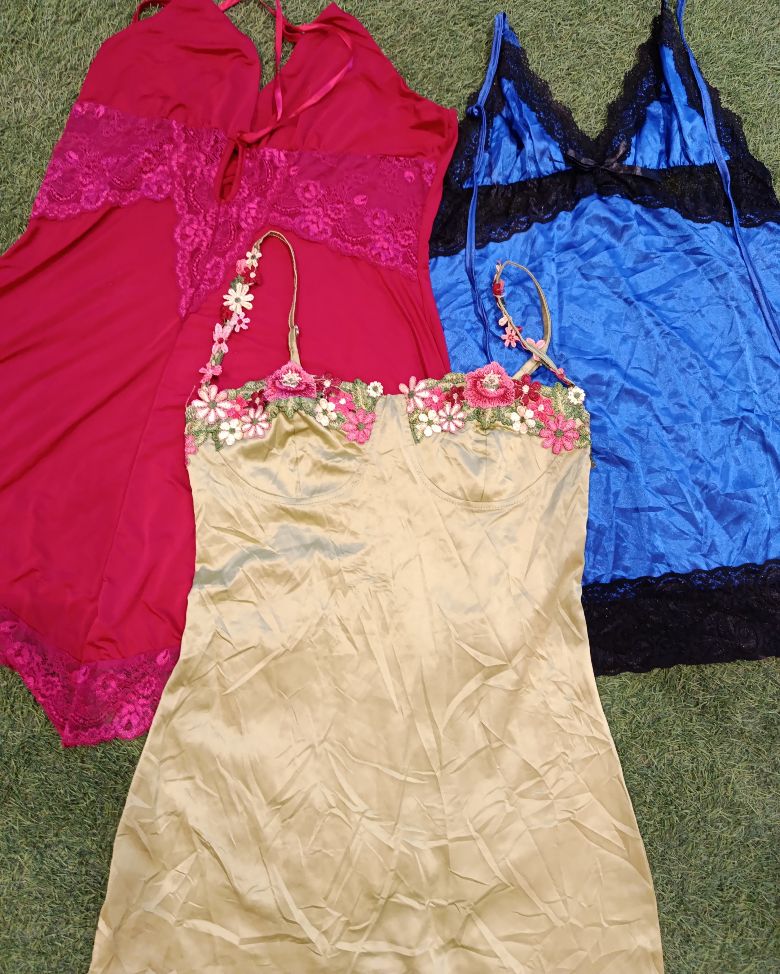 Y2K Silk Top 23 Pcs (2906)