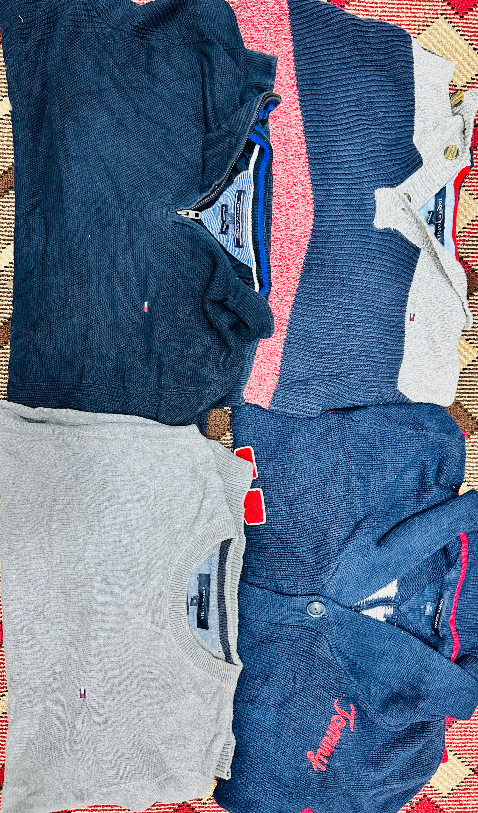 Tommy Hilfiger sweater