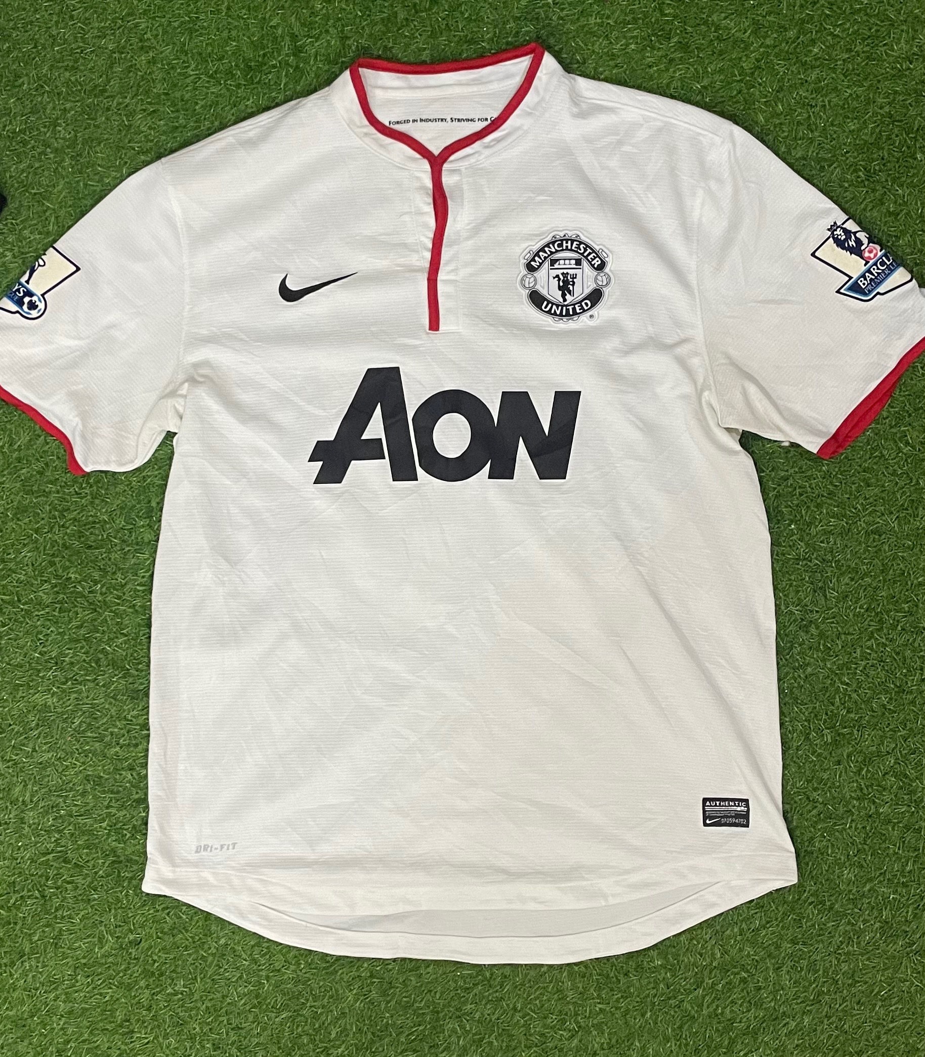 「サッカー オーセンティック Tシャツ 45枚」