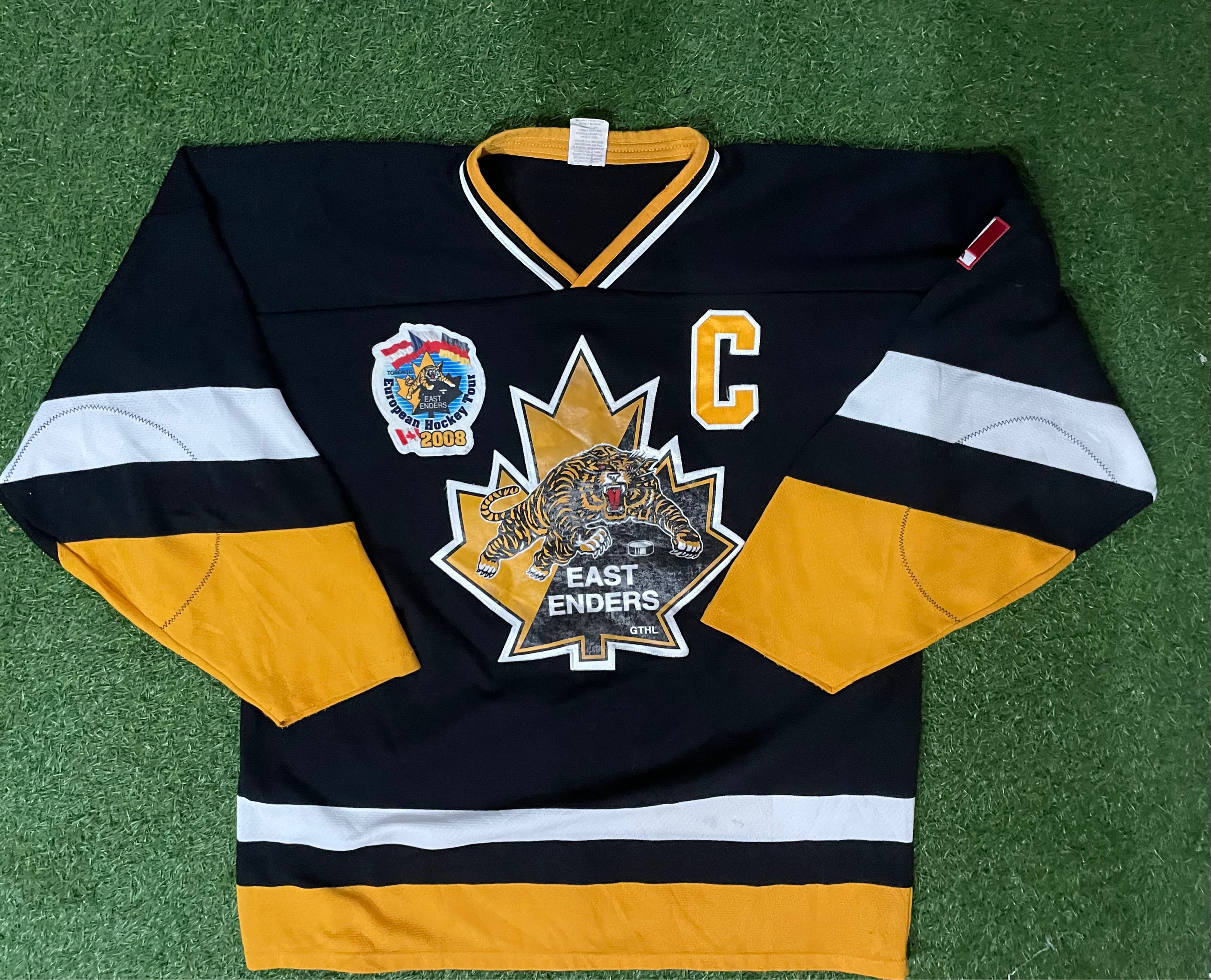 スポーツジャージ 30個