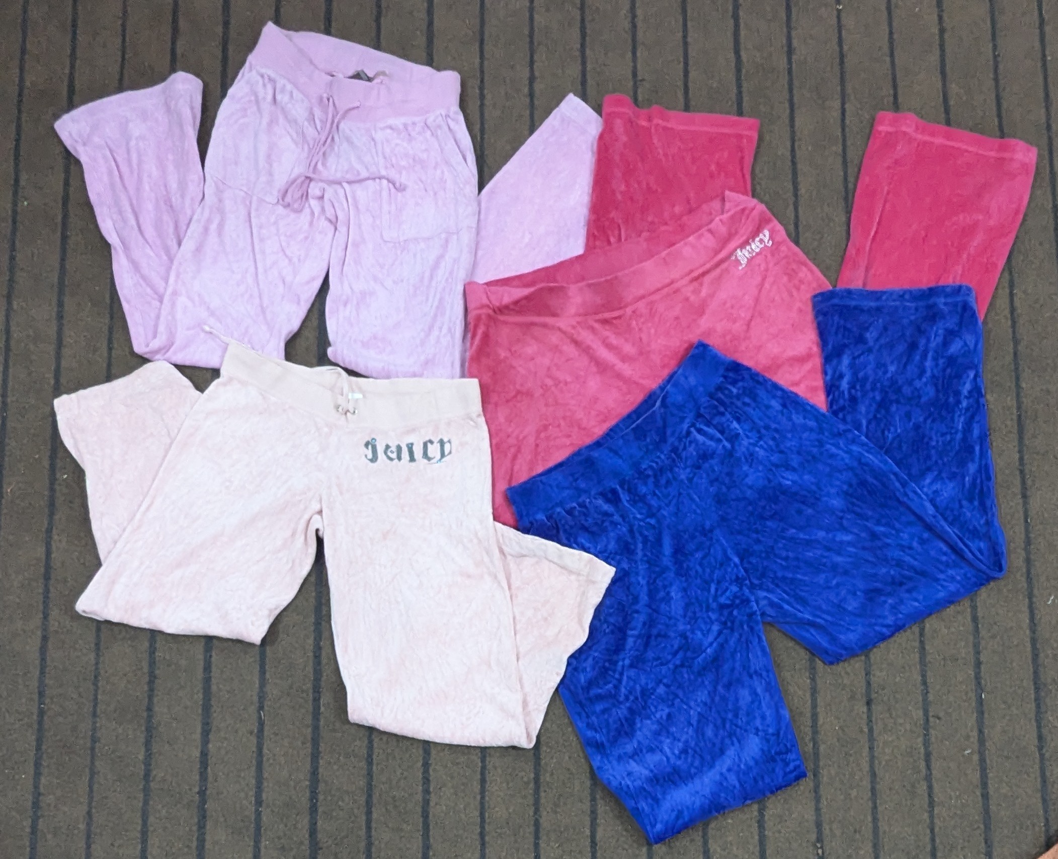 SD-250 -- Juicy Couture Flared Trousers