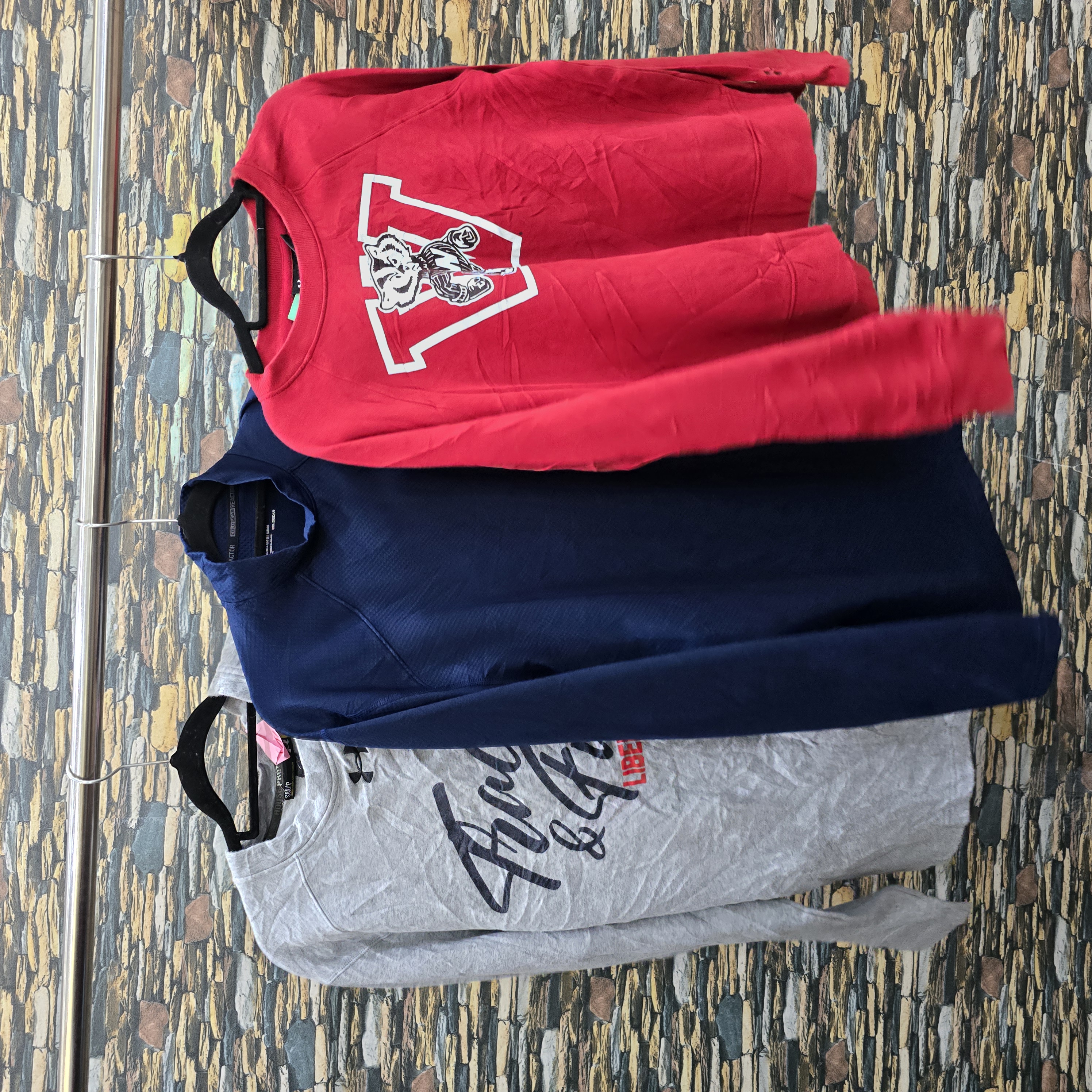 AV-0252 Under Armour SweatShirts