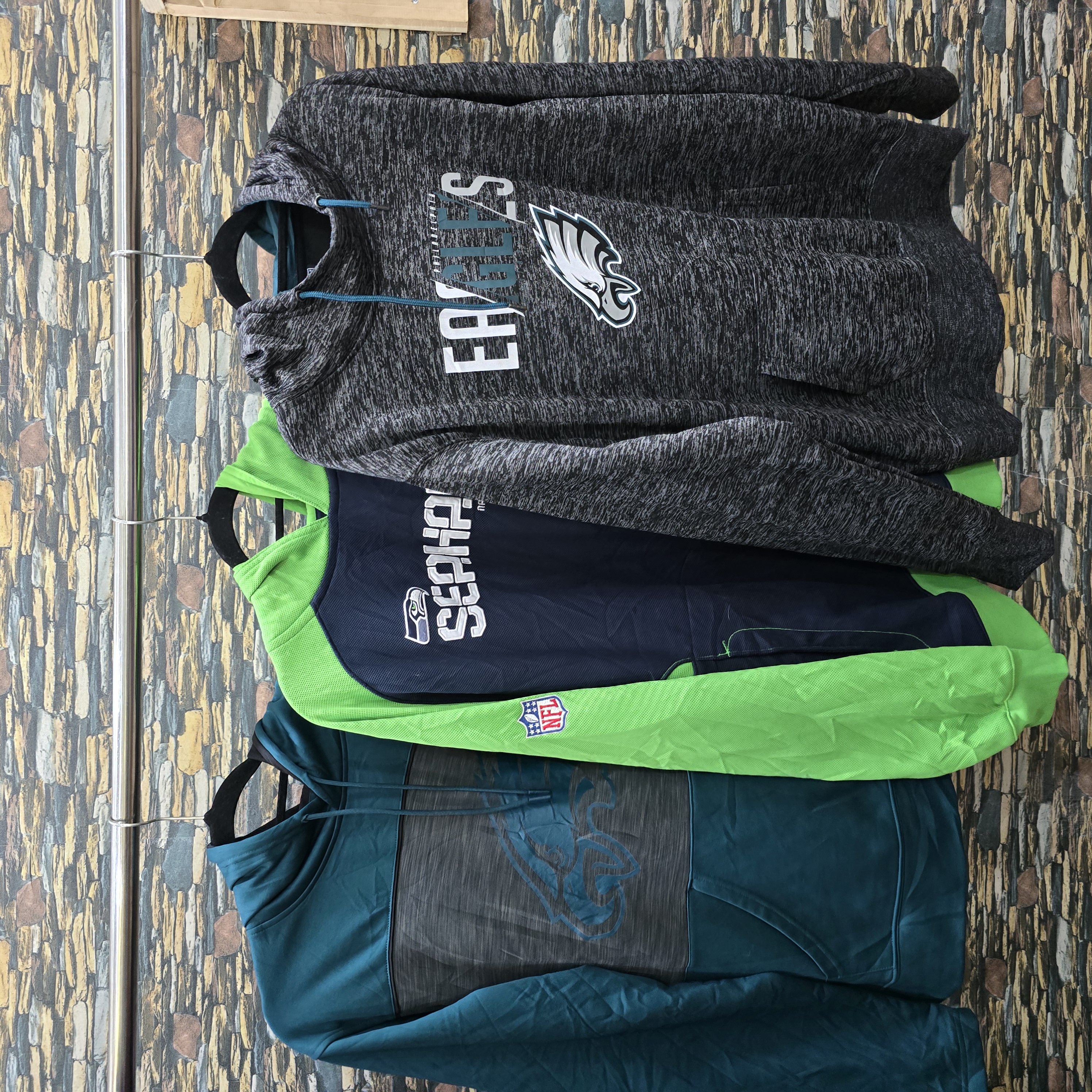 AV-0255 NFL NHL Winter