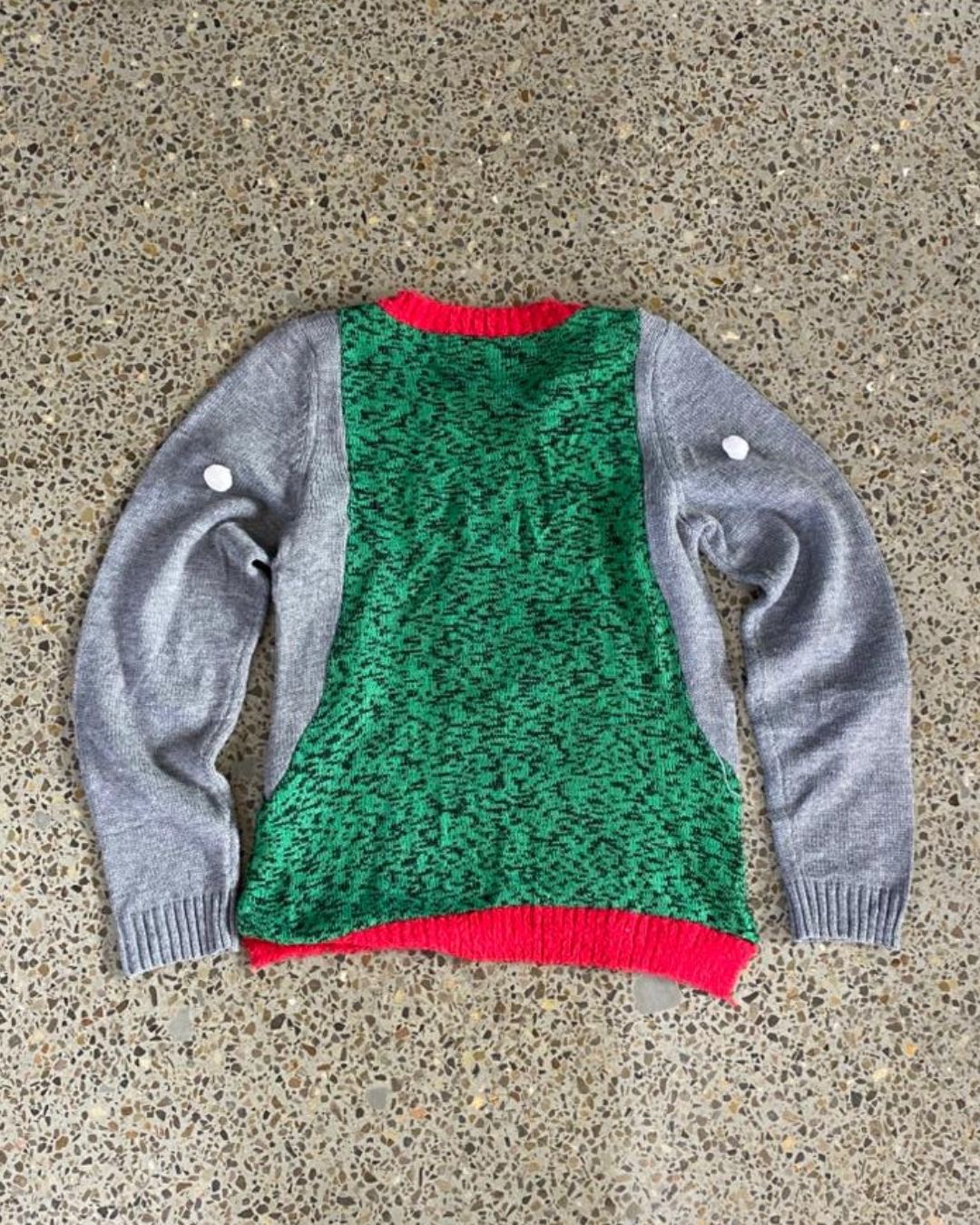 Pull en tricot de Noël recyclé