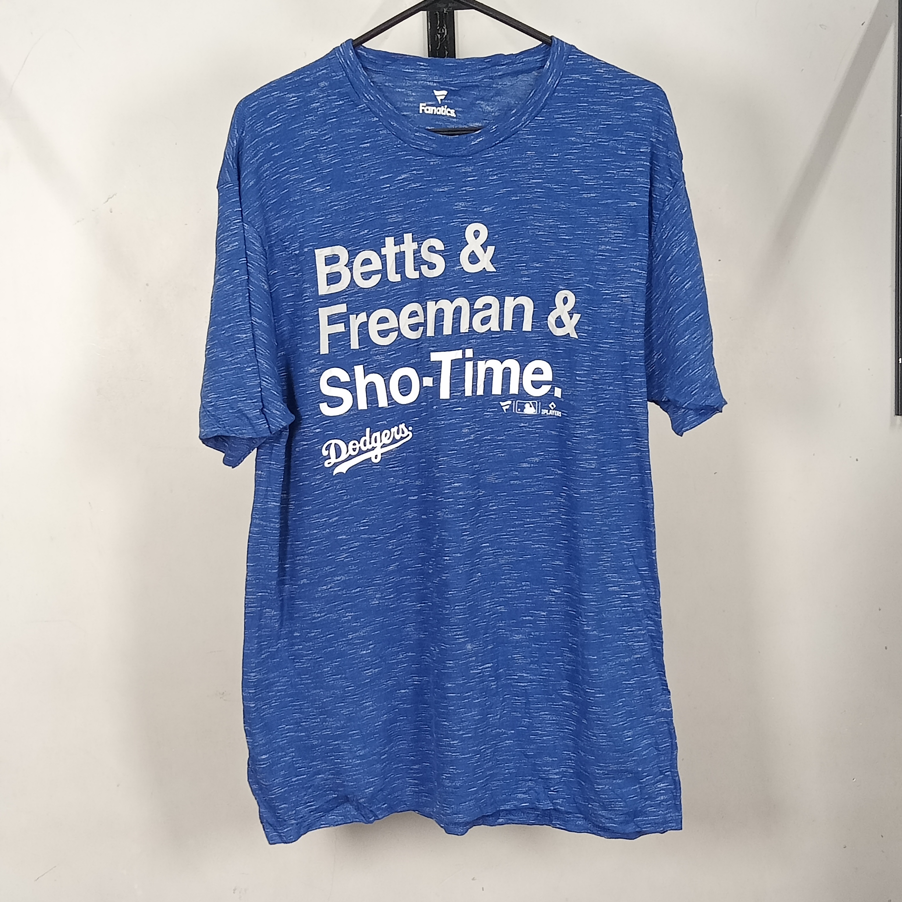 VINTAGE MODERN PRINTED T-SHIRTS - BUNDLE