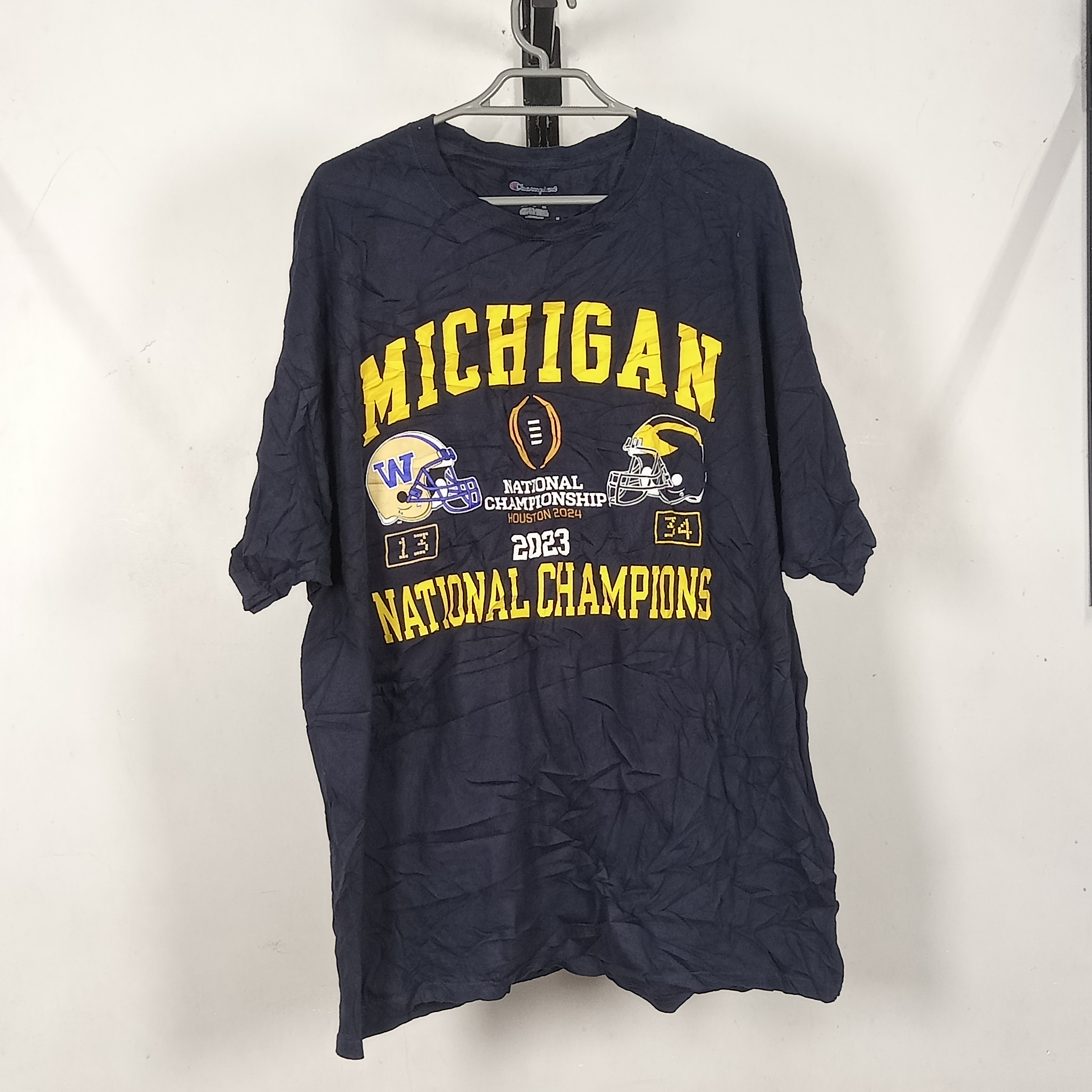 ビンテージモダンプリントTシャツ