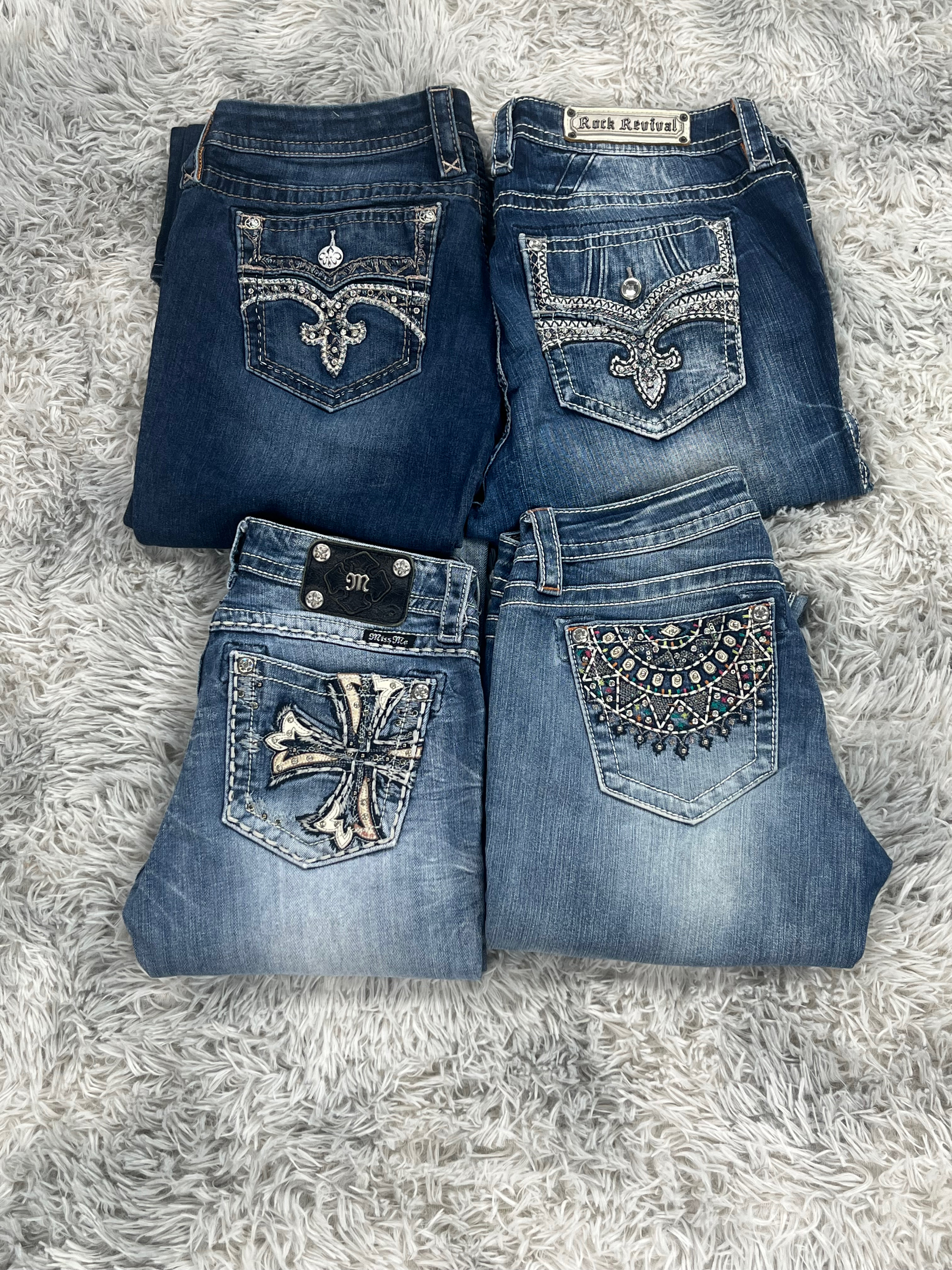 Miss Me / True Religion / Rock Revival フレア、スキニー＆ストレートジーンズバンドル (71ピース) – RF#0060