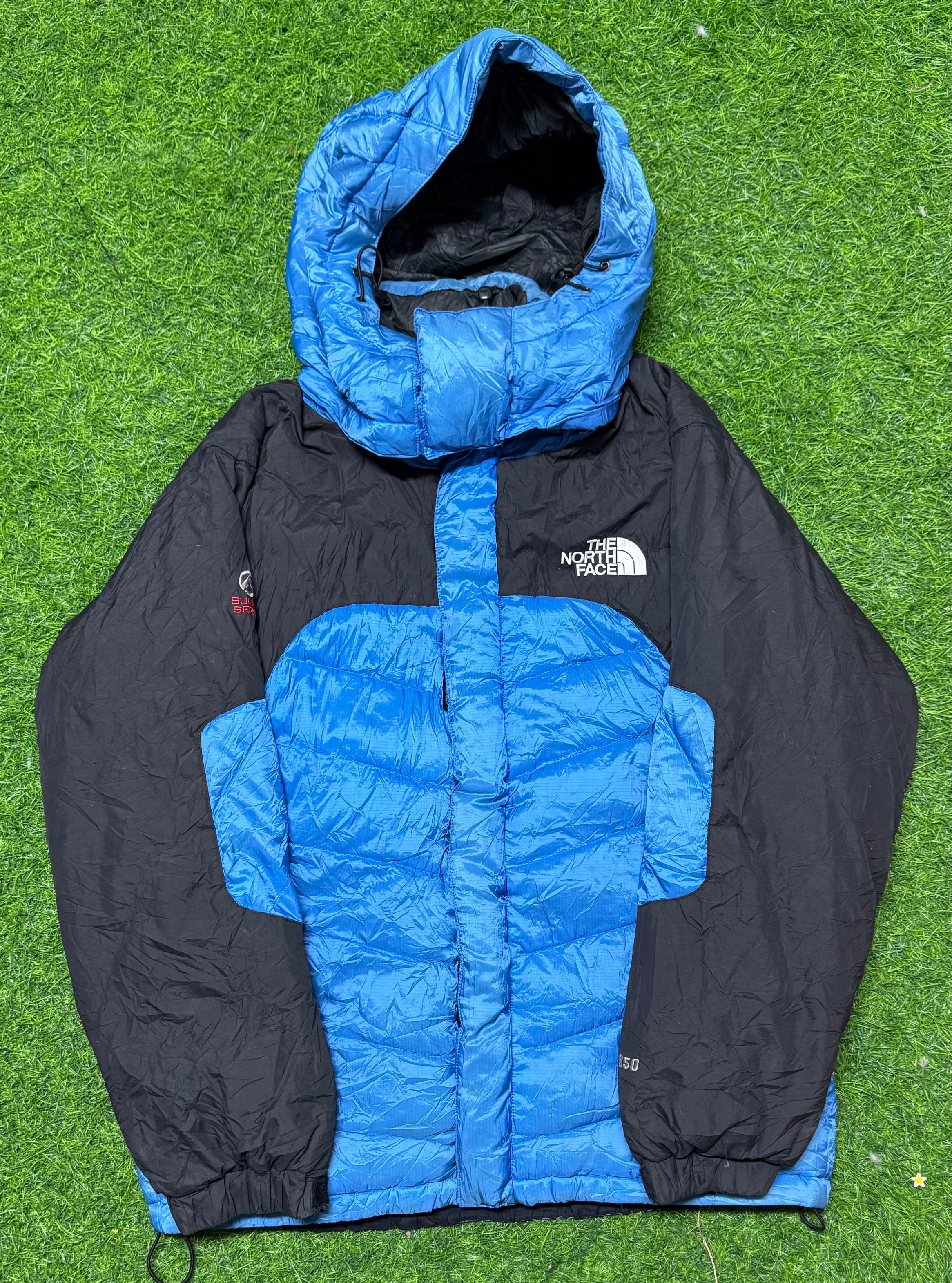 「The North Face Puffers」