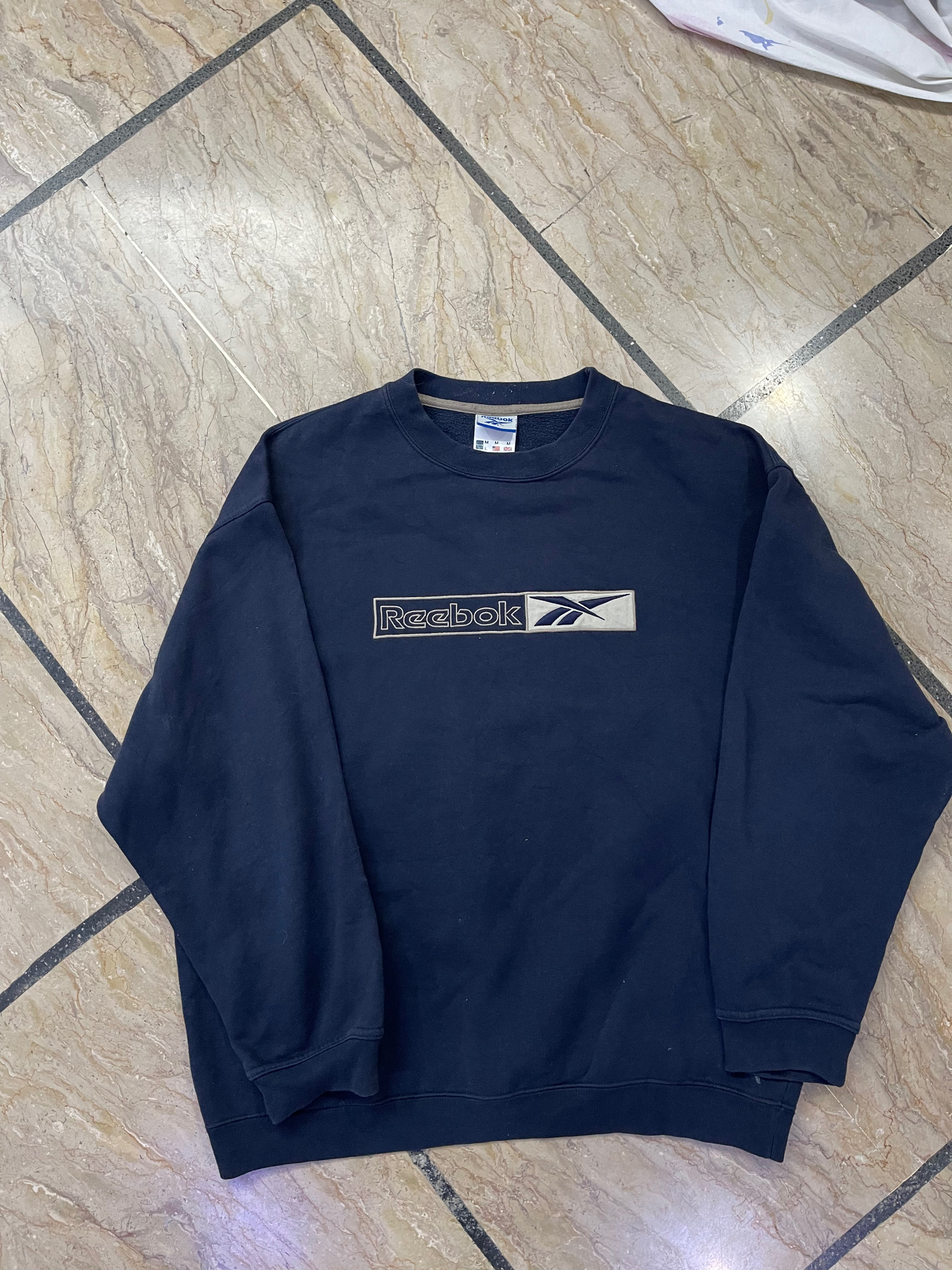 Sweatshirt mix brand