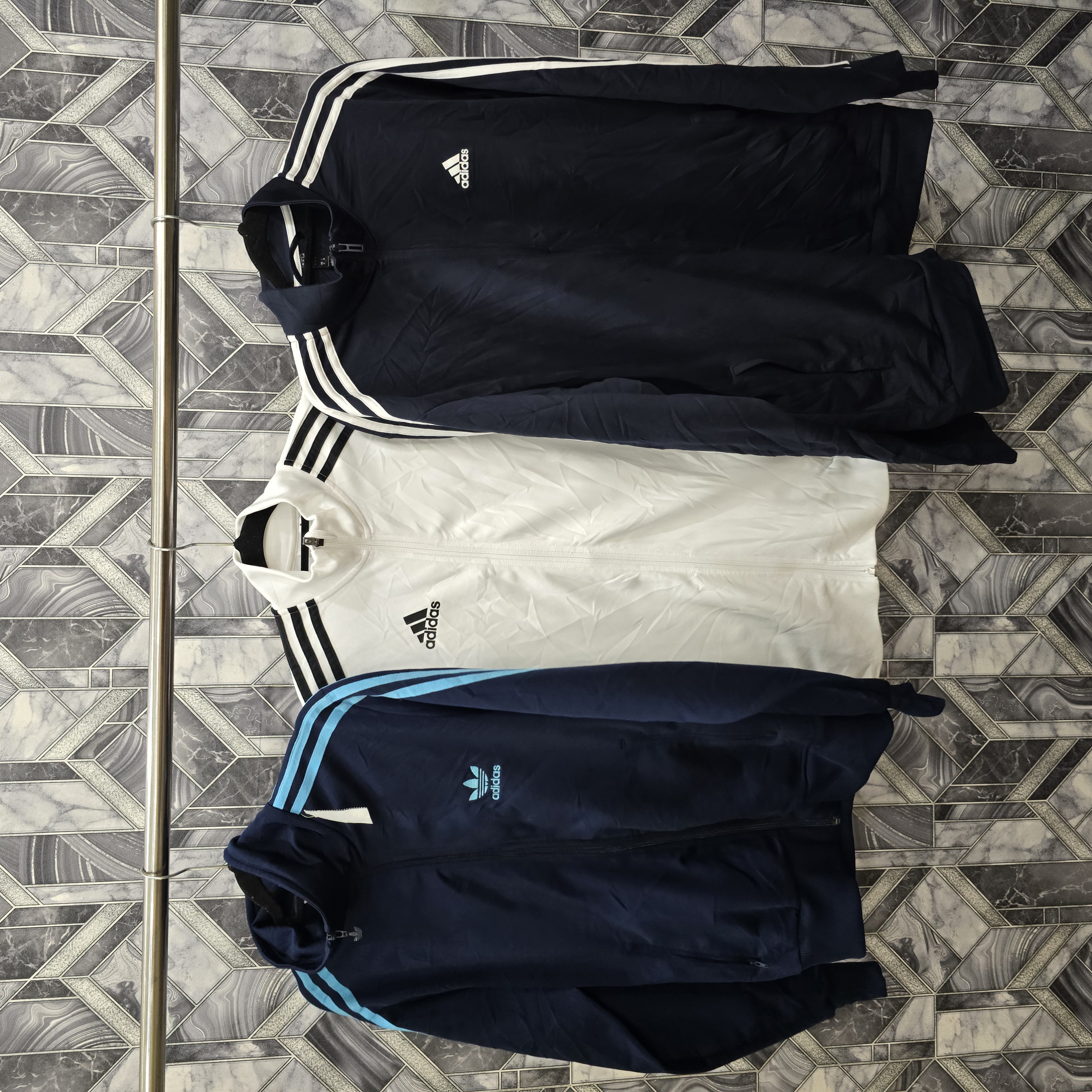 AV-0267 Adidas Track Jackets