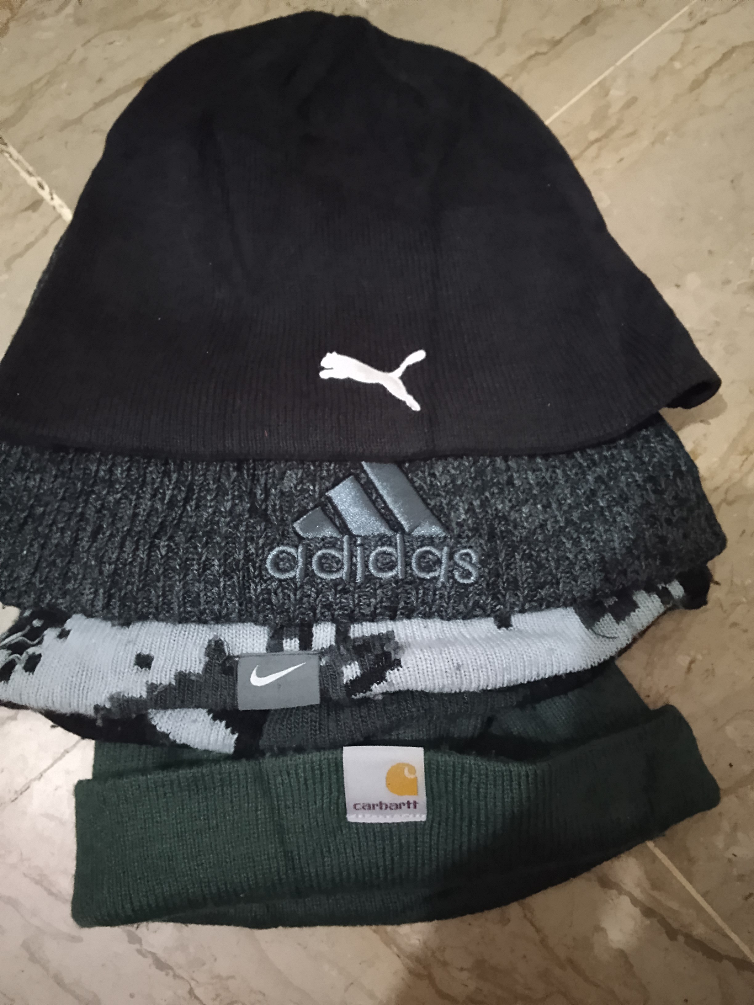 Carhartt & mixed beanie