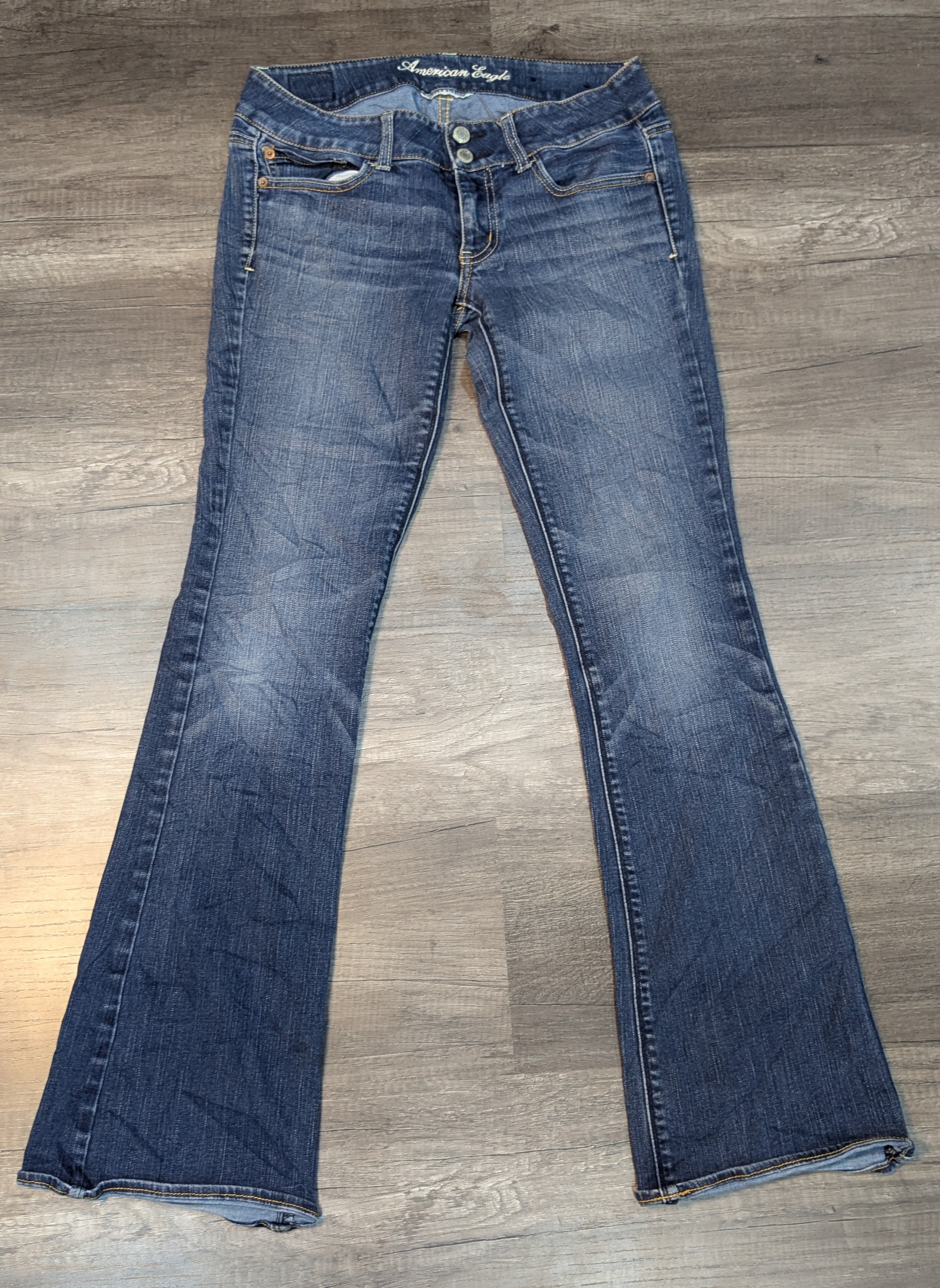 855 - Embroidery Flare Jeans