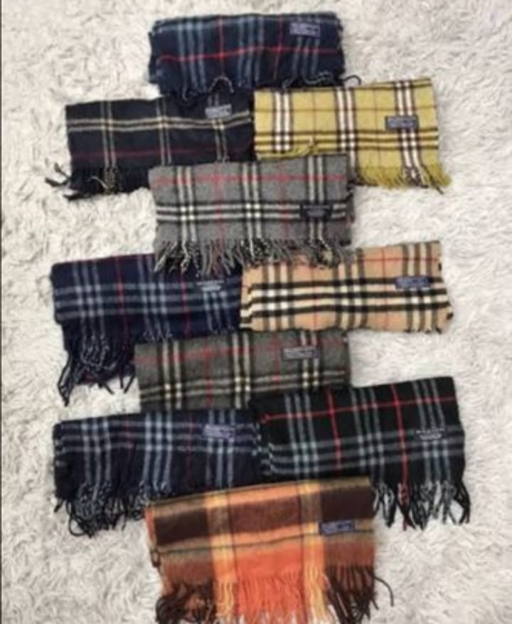 Burberry scarve