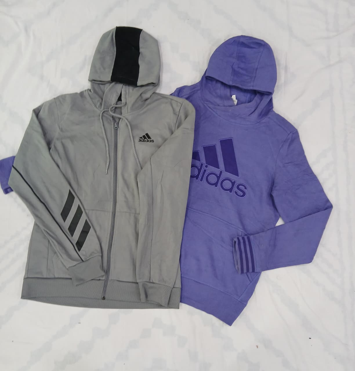 ZV0747 Adidas パーカー