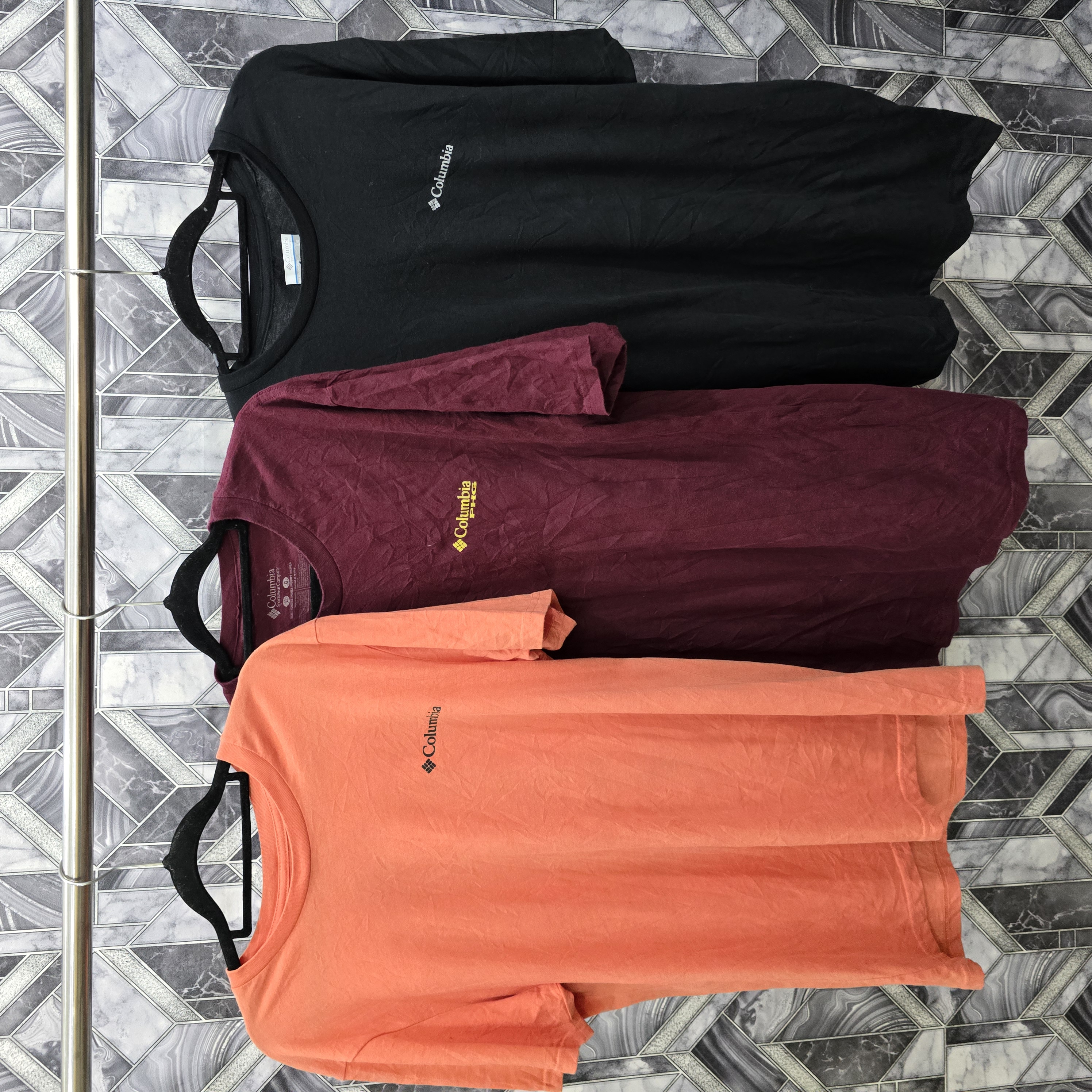 AV-0287 Columbia T-Shirts