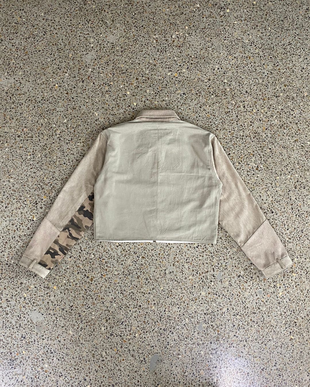 アップサイクルクロップドナイキカモジャケット