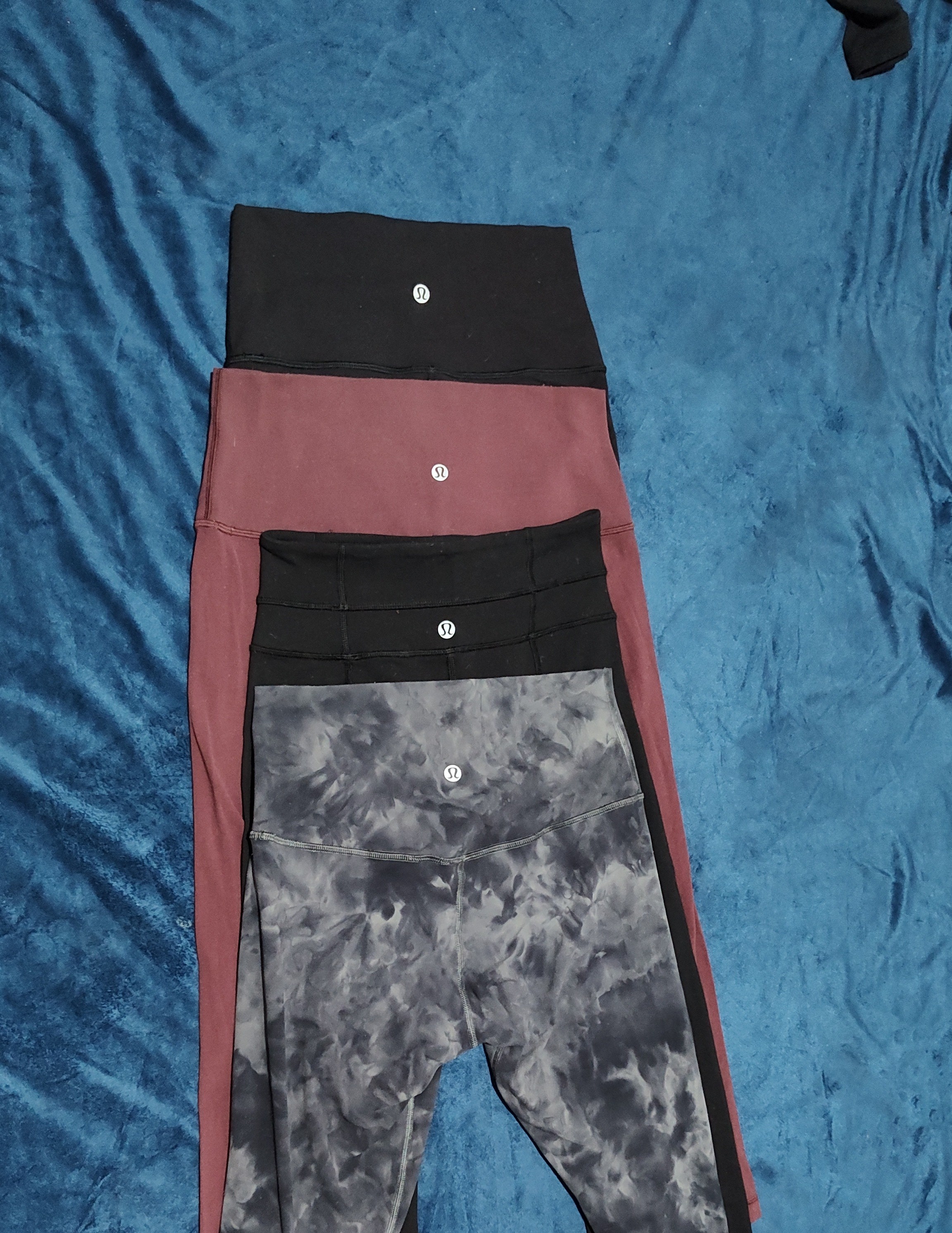 「Lululemonレギンス」