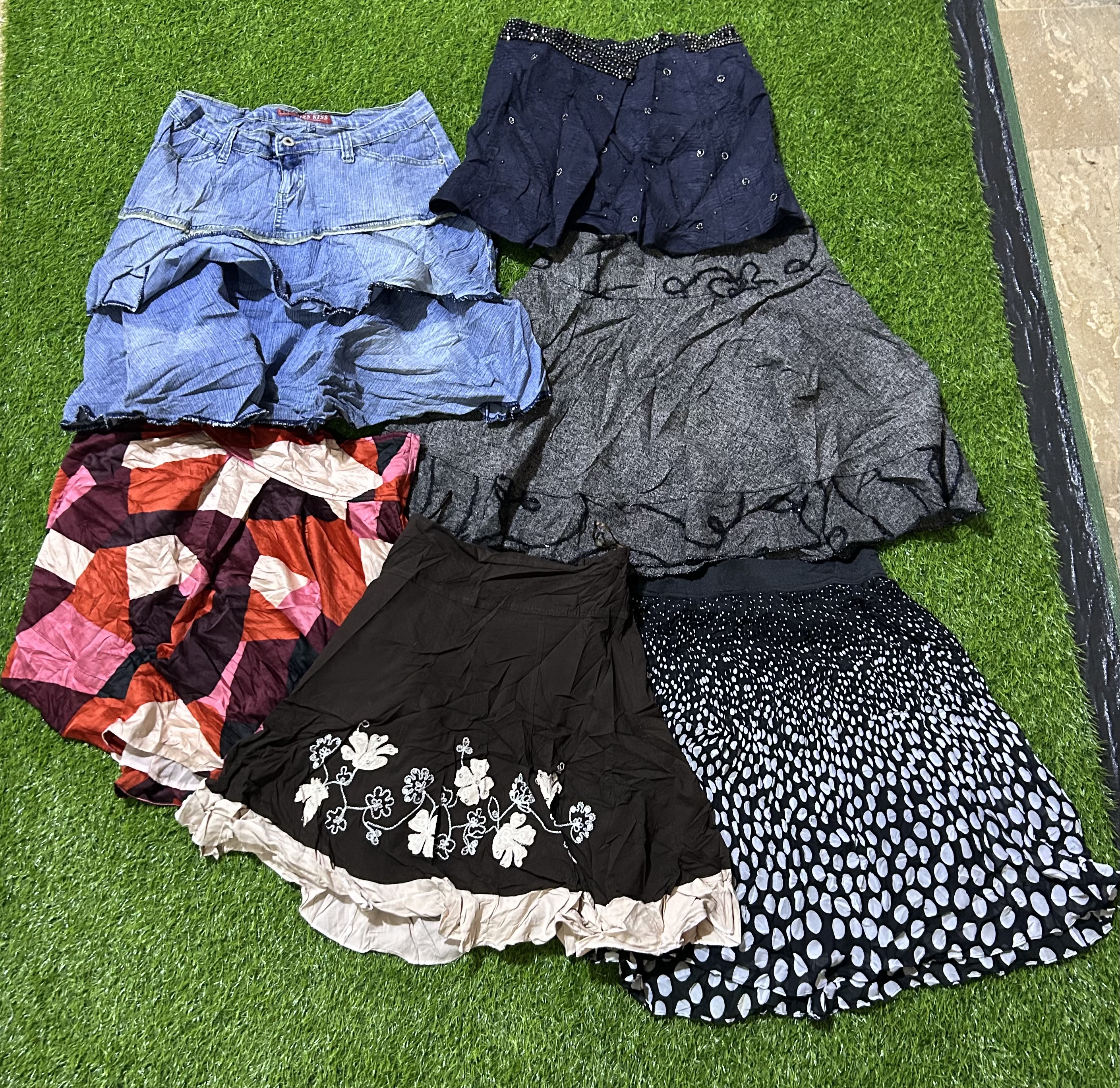 Branded/Unbranded Skirt Mix Bundle