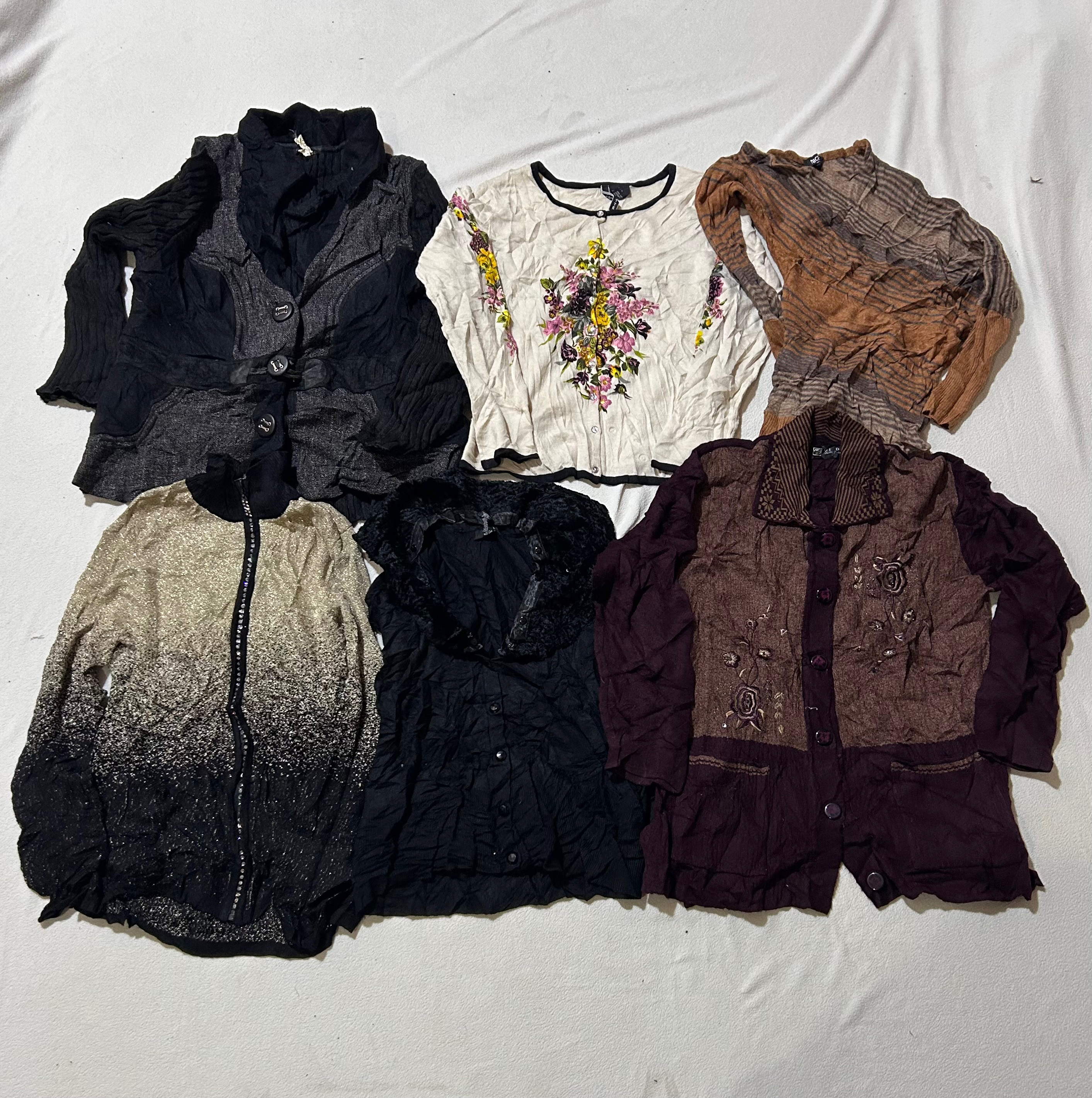 Marken- und unmarkierte Y2K Strickwaren