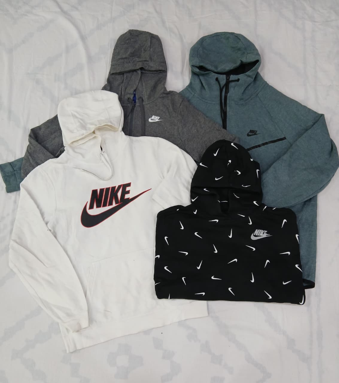 CRZ0785 ヴィンテージ ナイキ フーディ