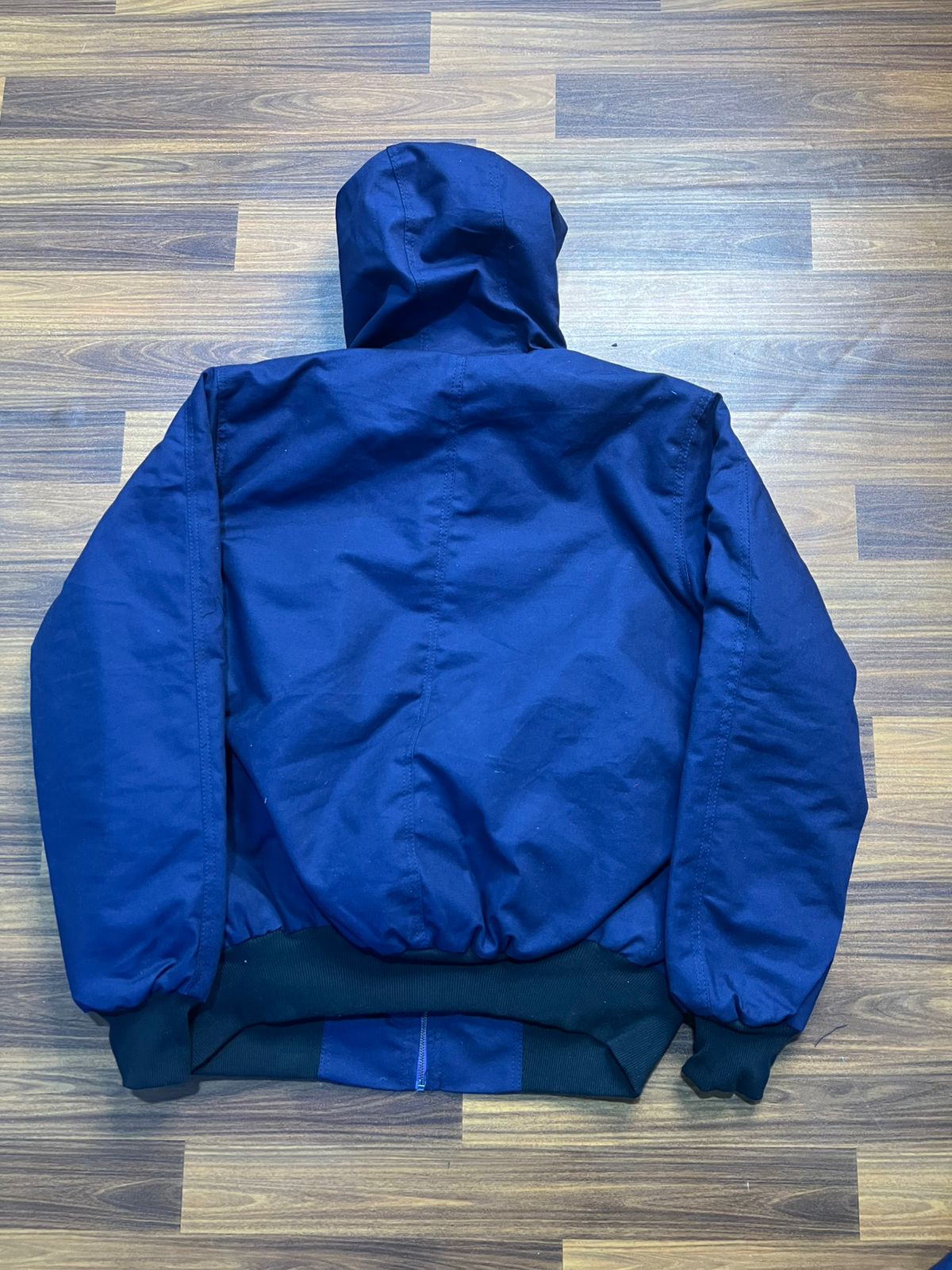 Style Carhartt retravaillé à capuche bleu Marlboro