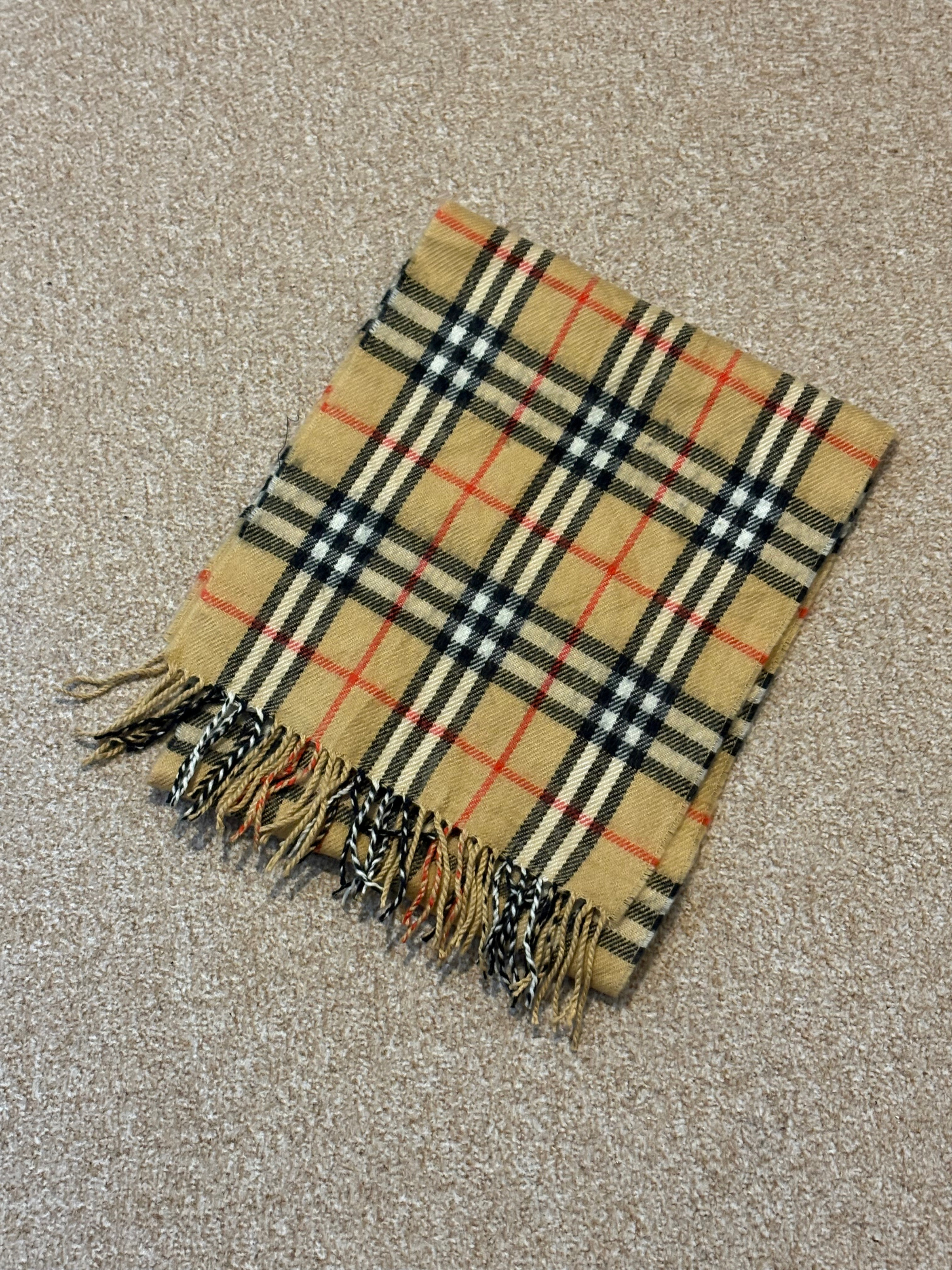 Burberry beiges Tuch