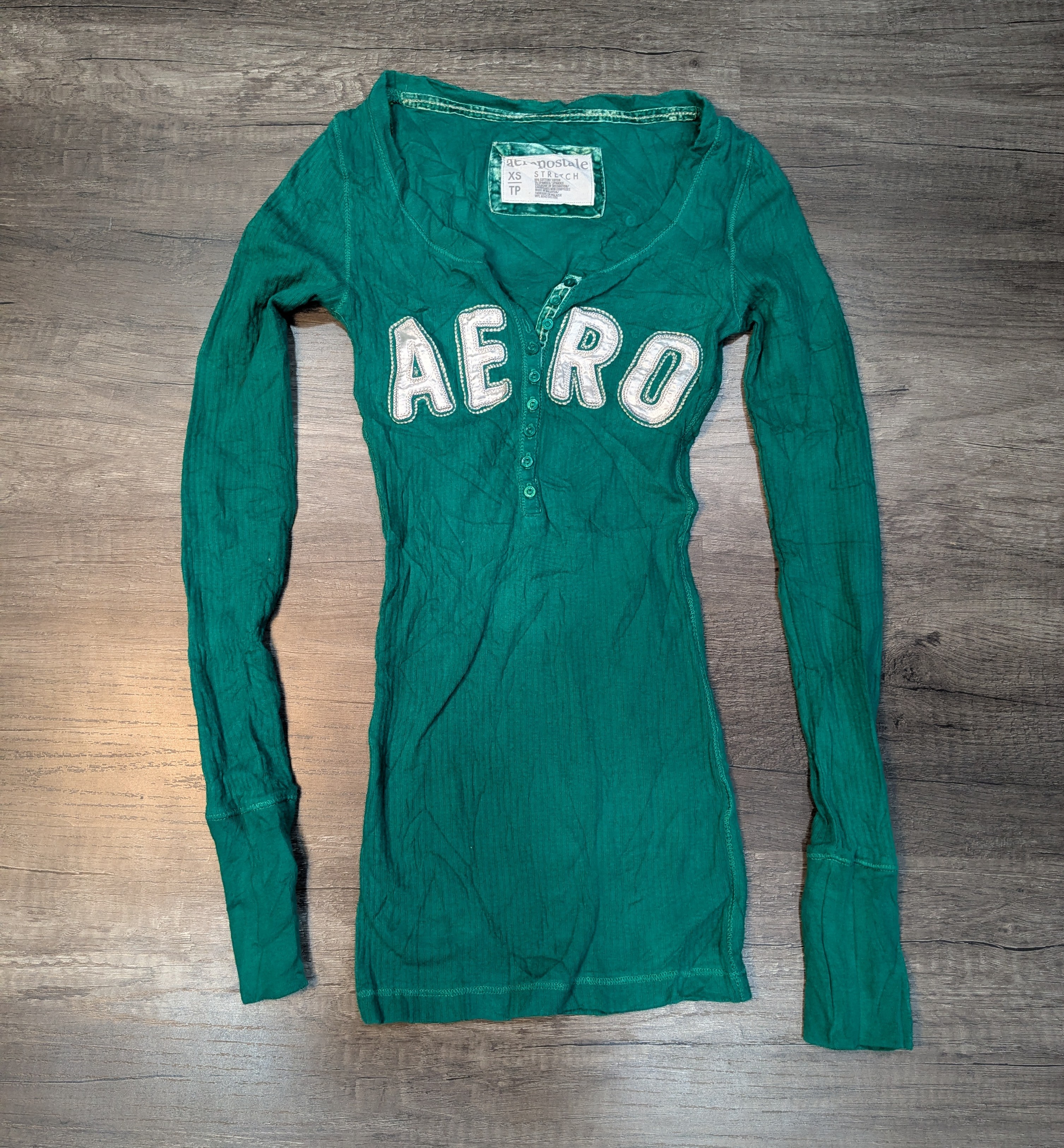 905 - Y2Kスタイル アメリカンイーグル、ホリスター、エアロポスタル、アバクロンビーのセーター、ドレス、フーディ