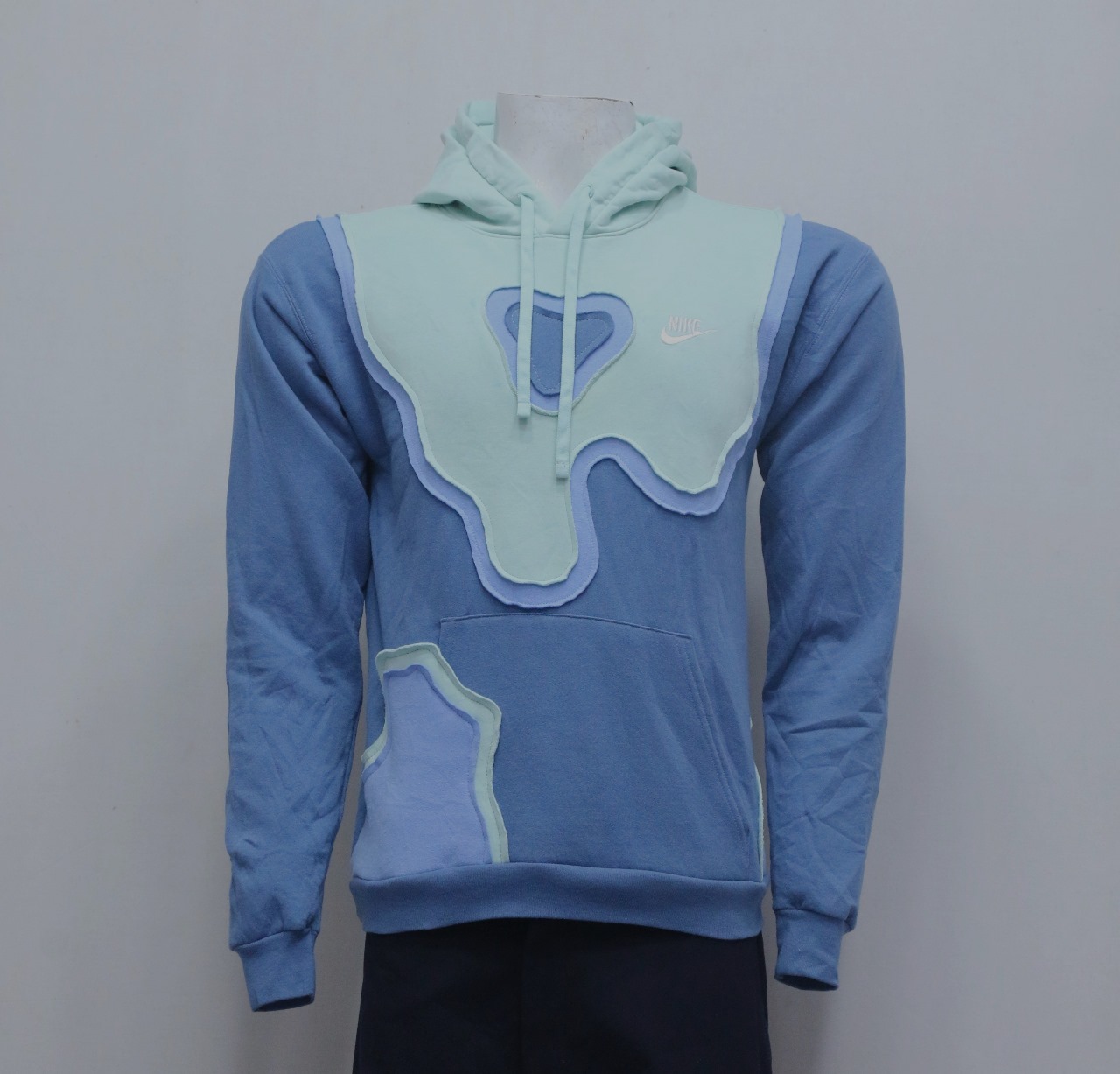 CR763 Upcycled Wavy Hoodie