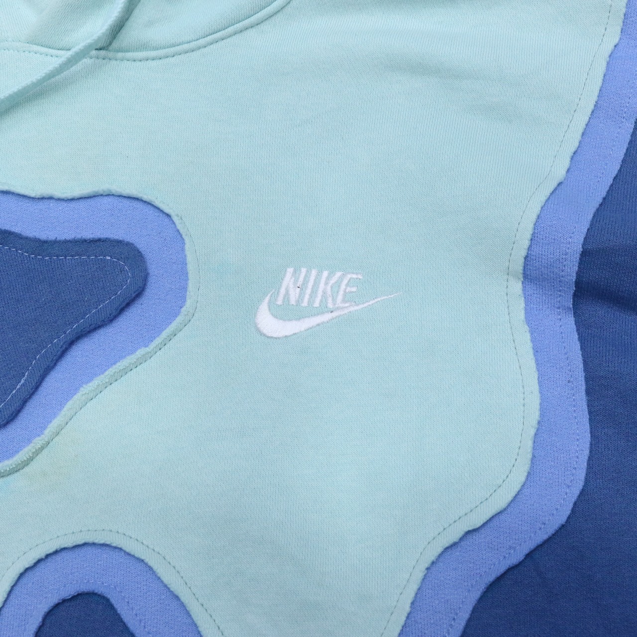 CR763 Upcycled Wavy Hoodie