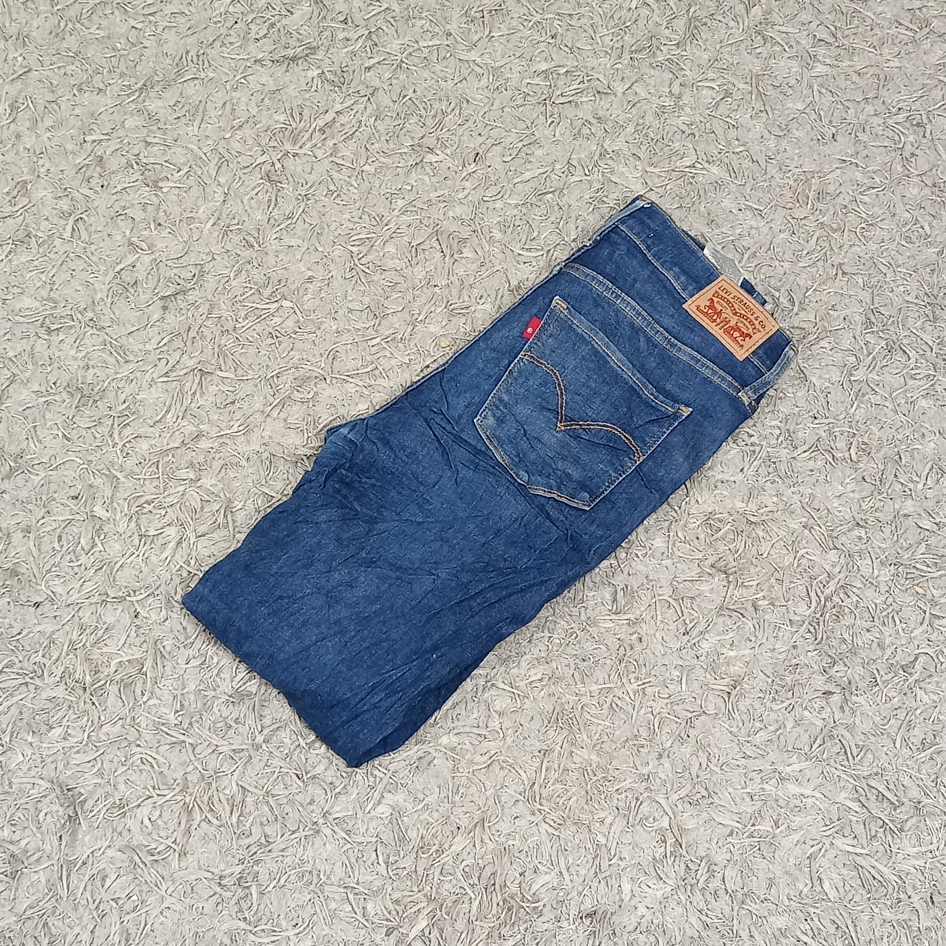 JEANS EN DENIM CODE MIX LEVI'S (HOMMES & FEMMES MIX)