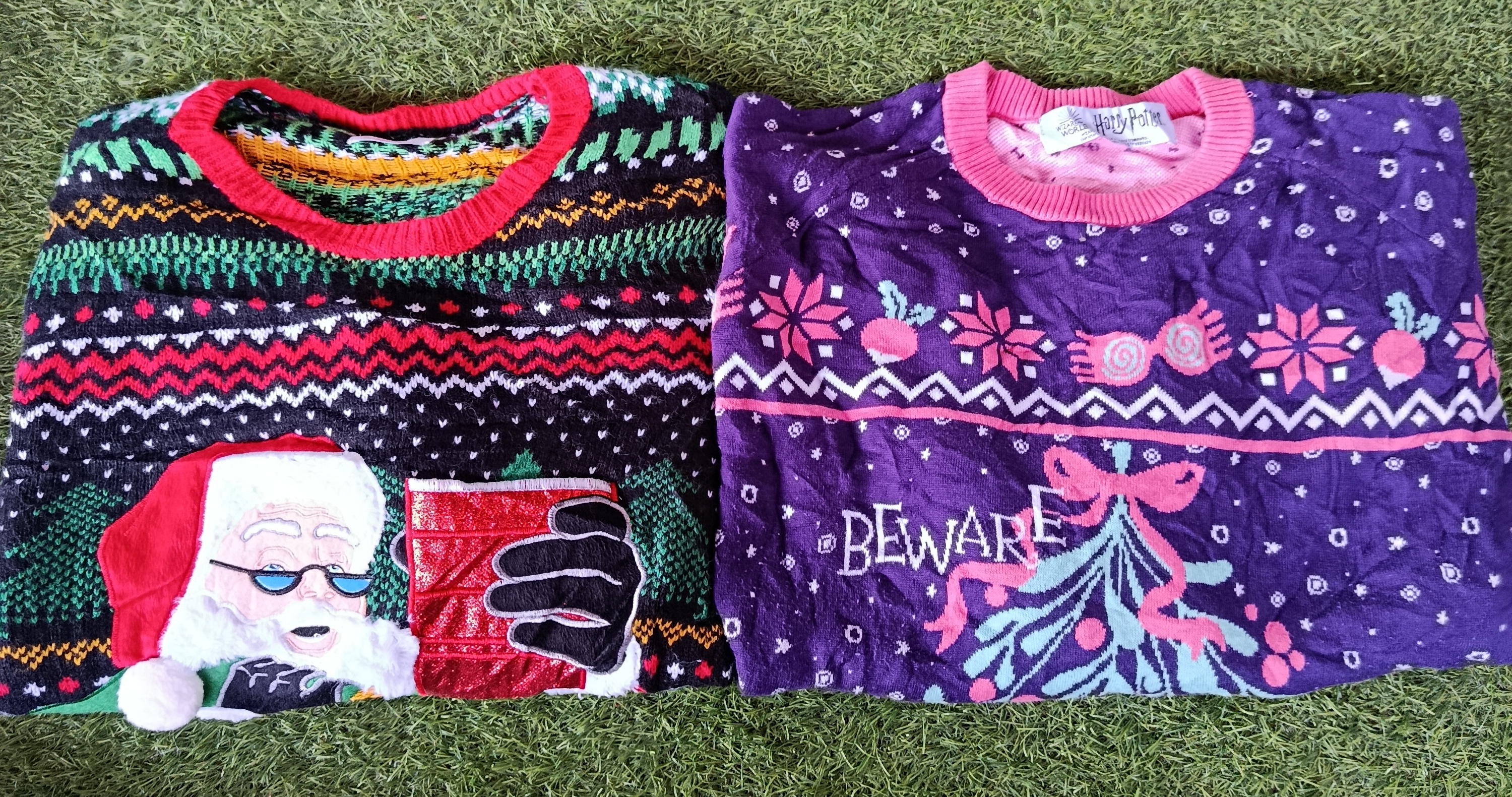 Christmas Sweaters (8) pcs 3076
