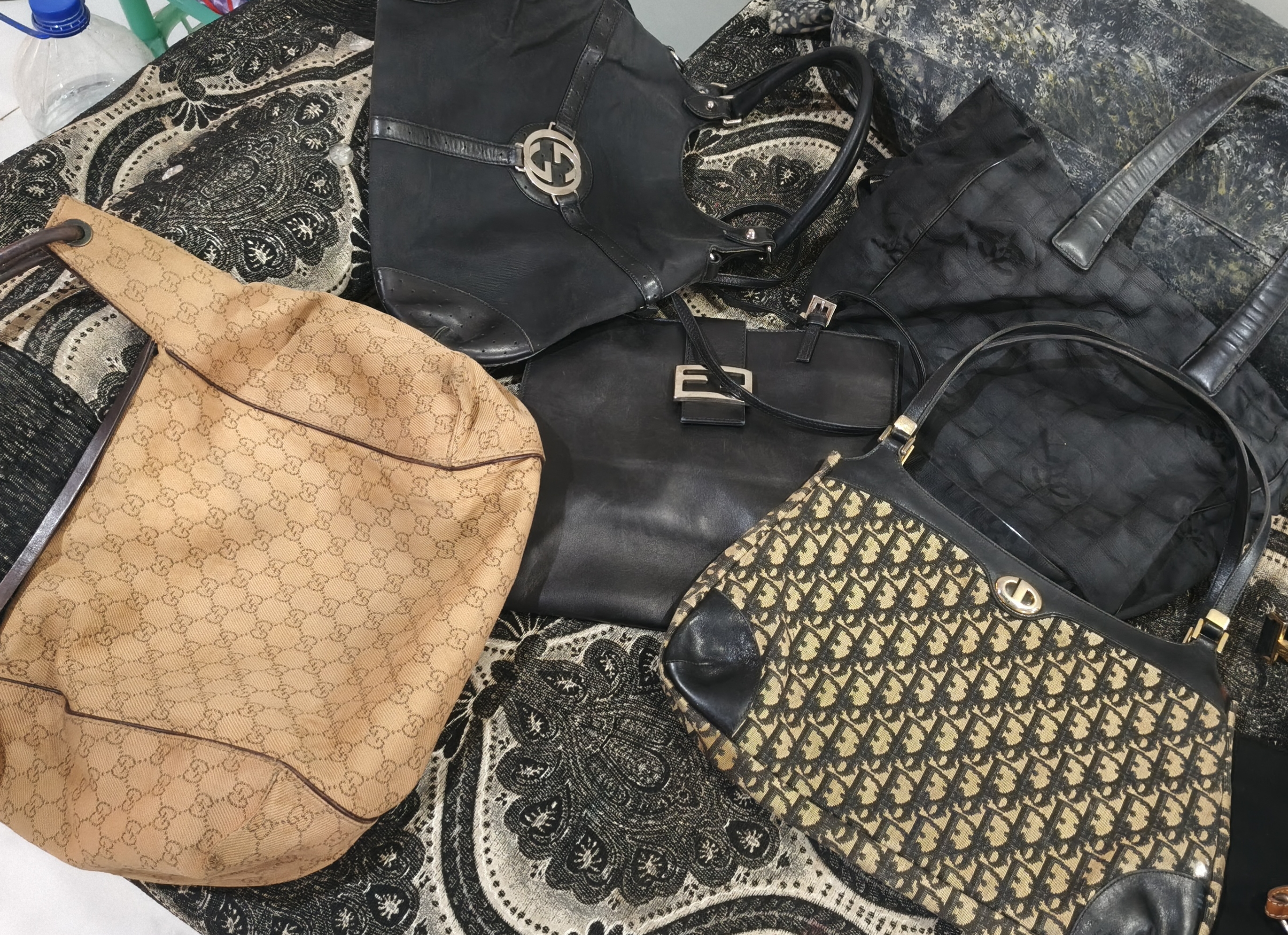 Sacs de marque mélangés