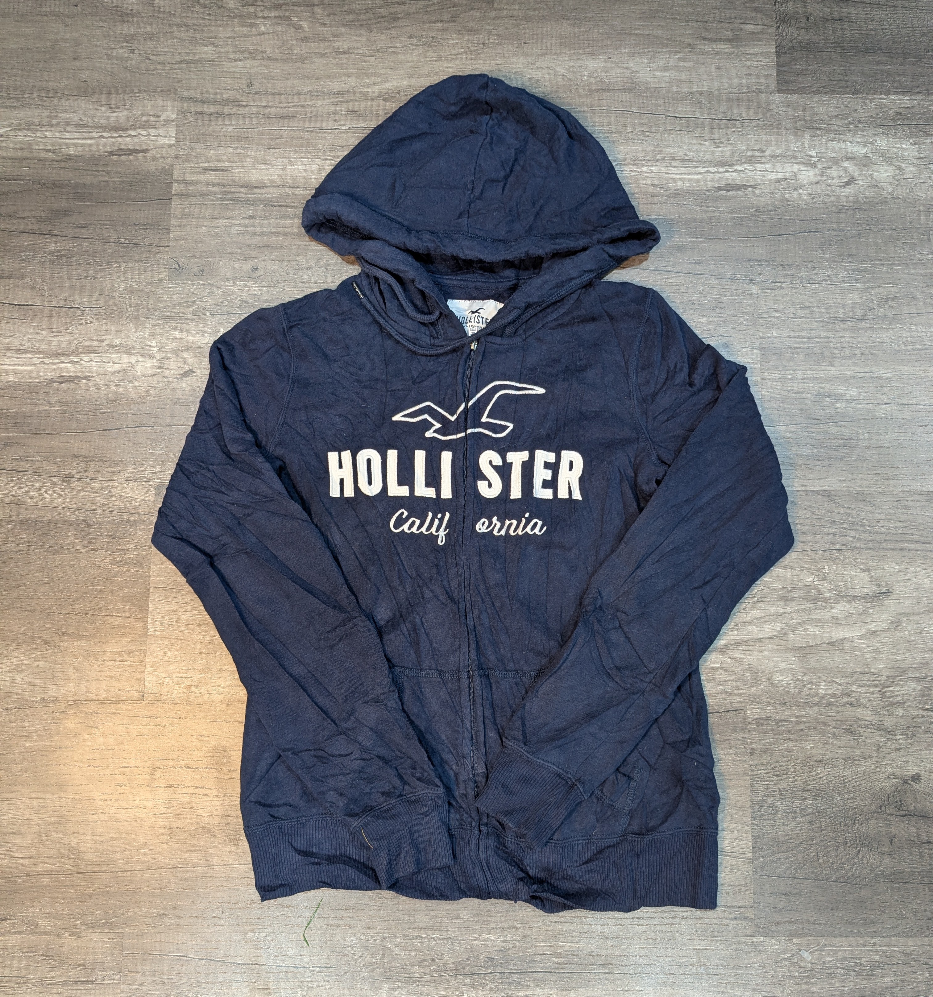 951 - ヴィンテージスタイルのアメリカンイーグル、ホリスター、エアロポステール＆アンバーカンビーのパーカーとセーター