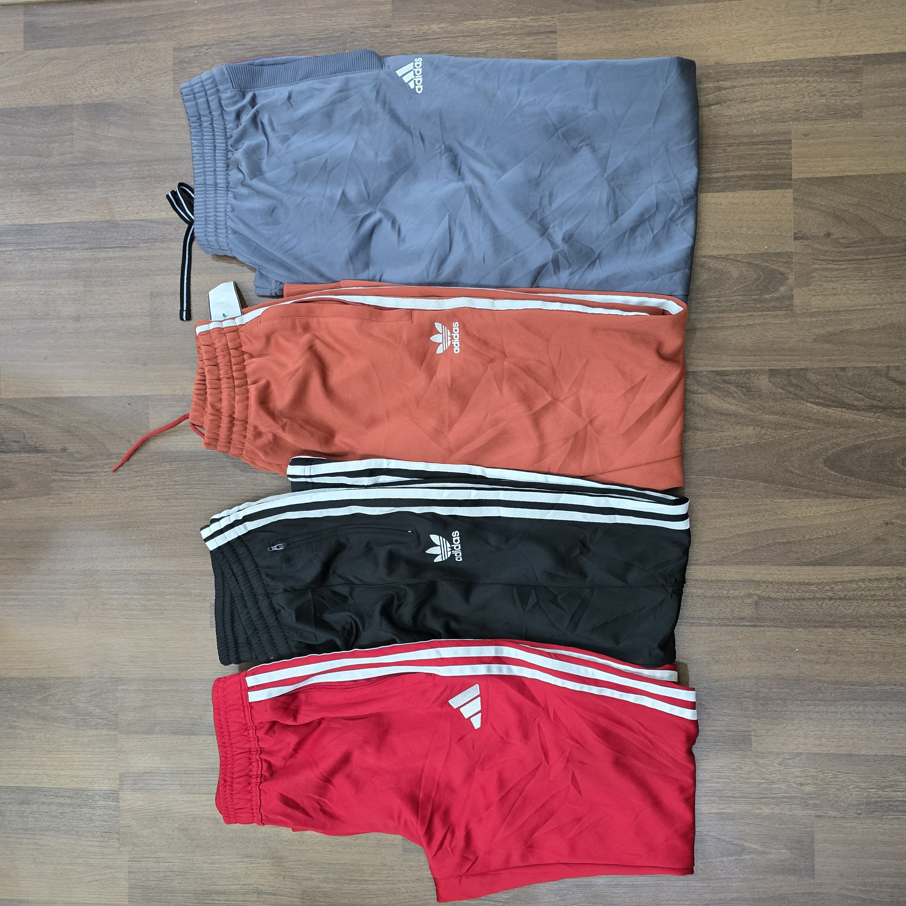AV-0319 Adidas Track Pants