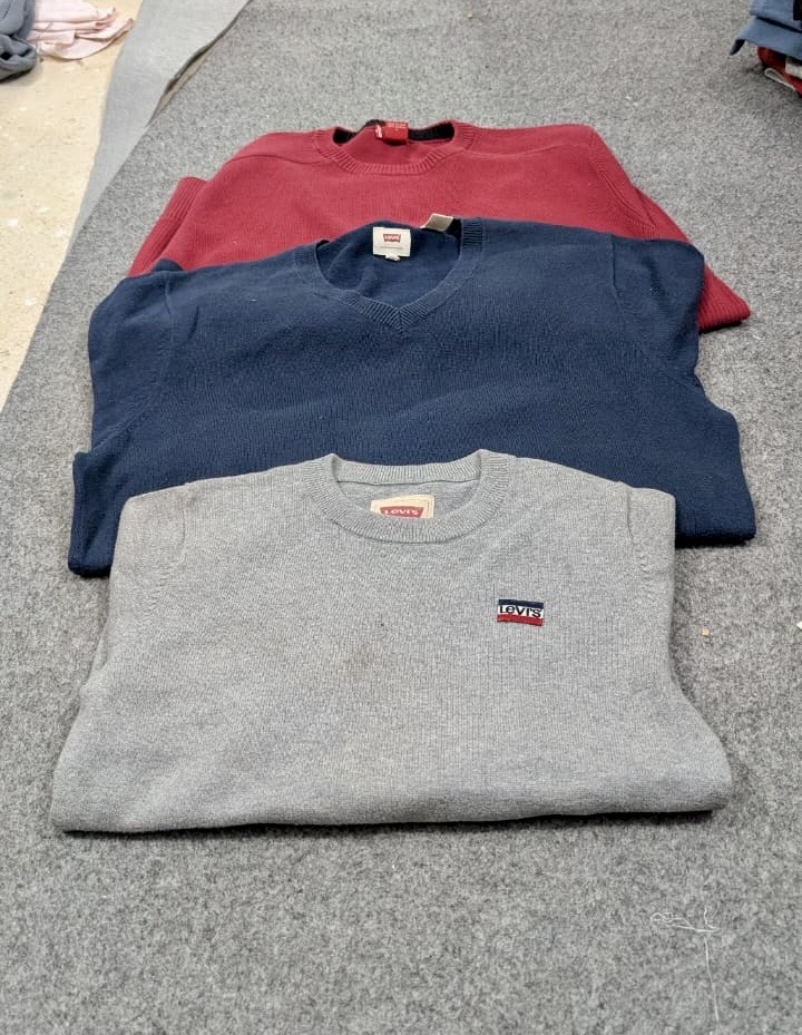 リーバイスのセーター