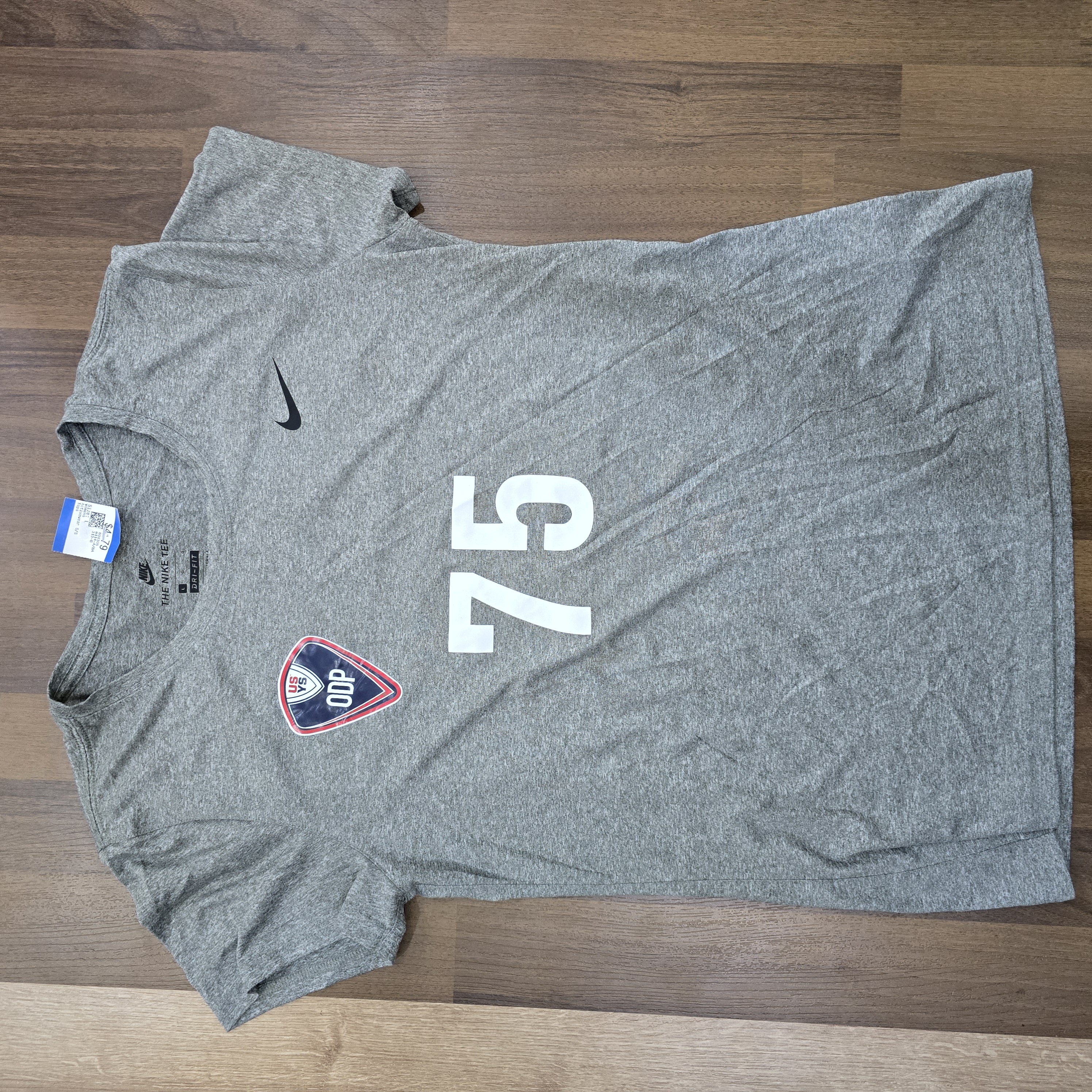 AV-0328 Nike T-Shirts s/s