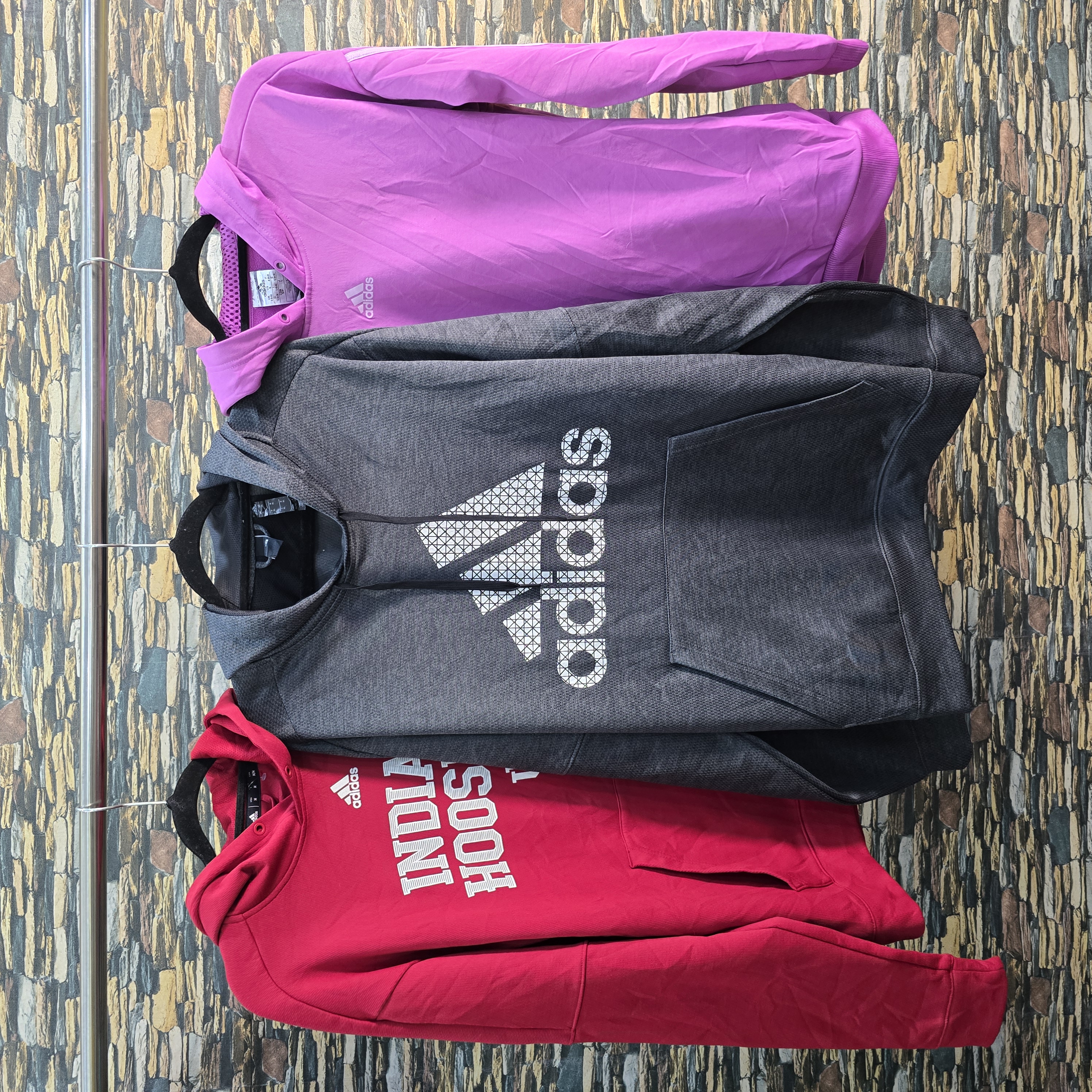 AV-0331 Adidas フーディ