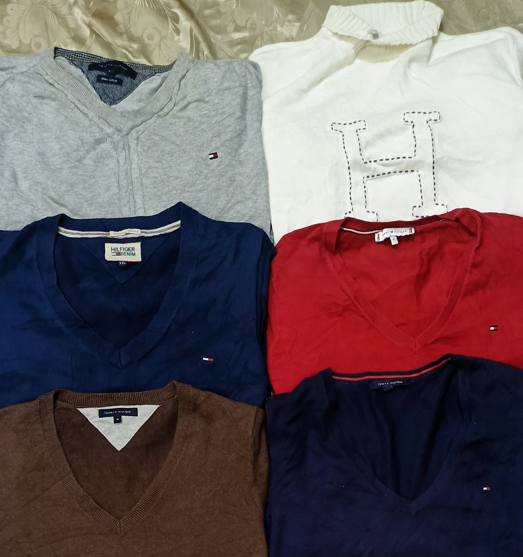 トミー・ヒルフィガーのセーター