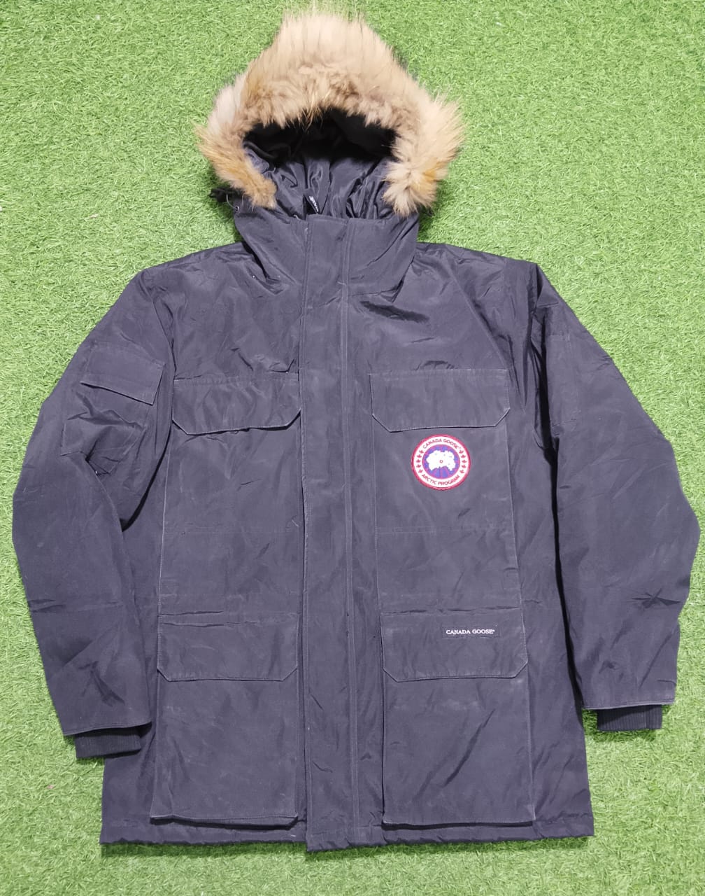 「Canada Goose パファージャケット」