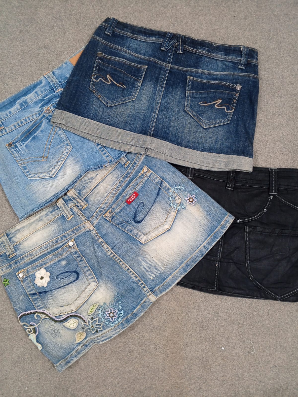 #188 Ladies Y2K Denim Micro Mini Skirts