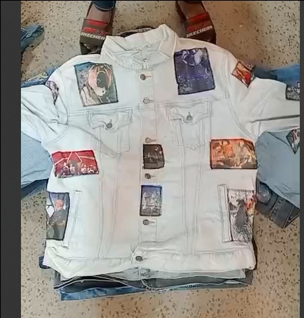 CR5526 Men’s Upcycled Printed Patch Denim Jacket