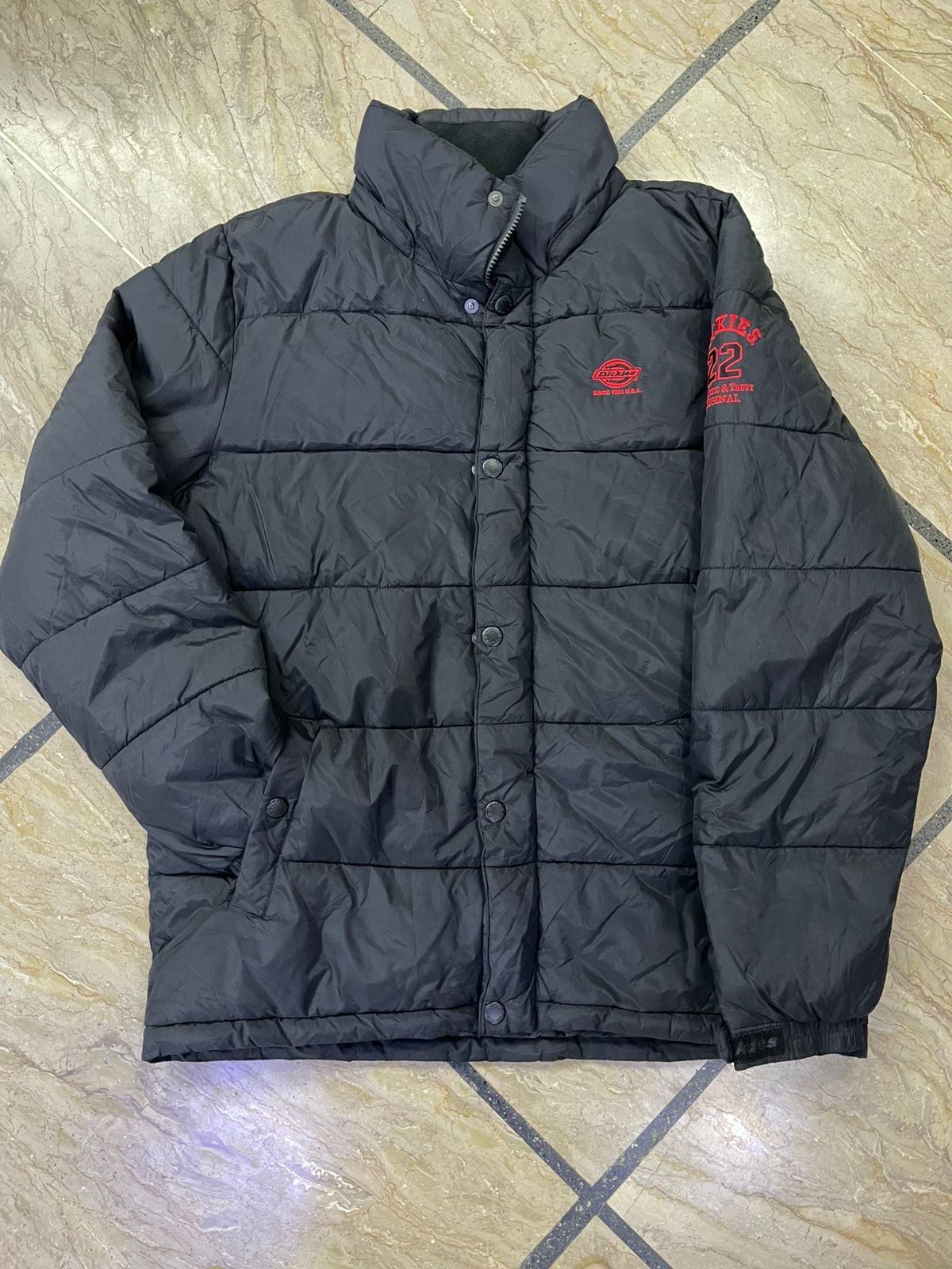 Mix brands puffer